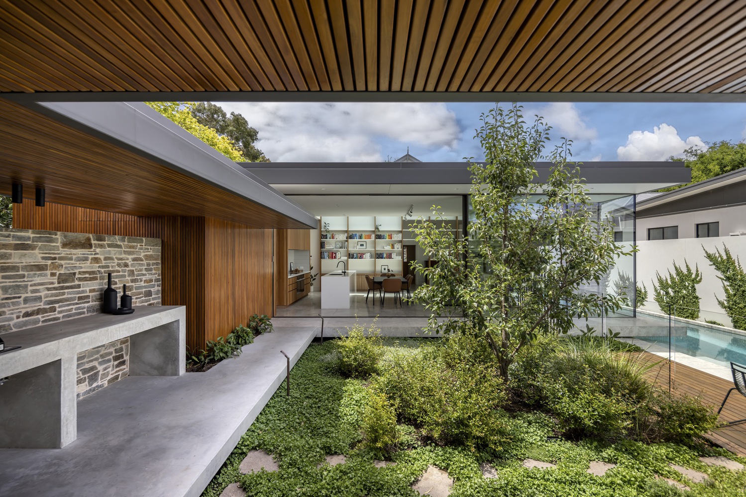 The sunken garden of Pear Tree House. Photo by Art Department Creative.