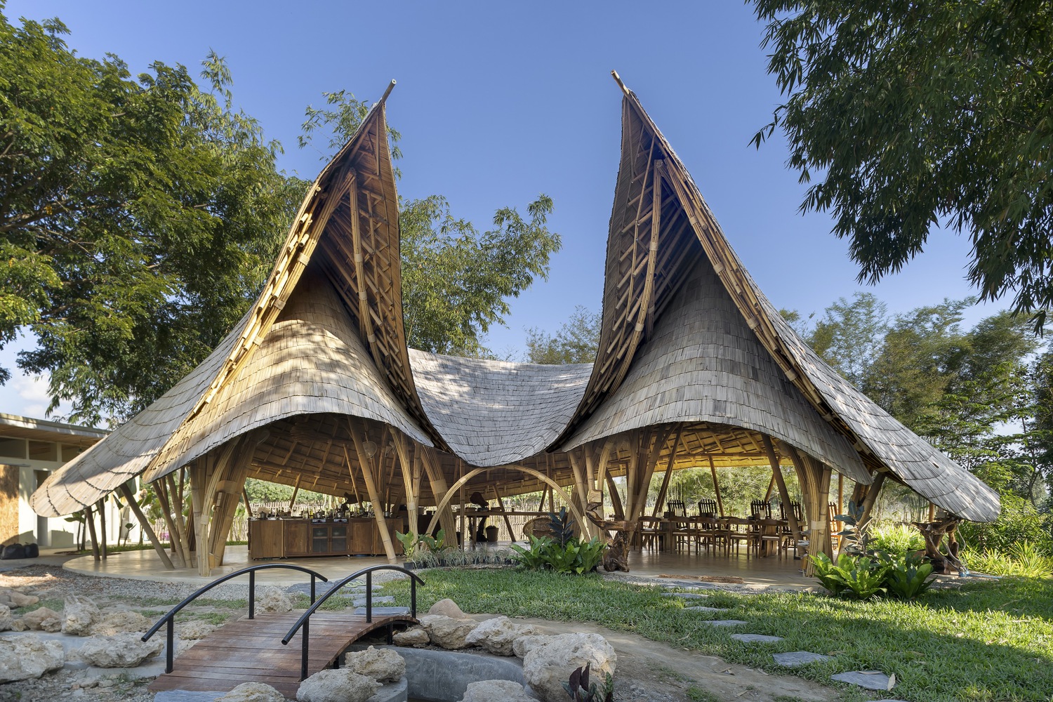 the-bull-cooking-school-chiangmai-life-architects_1 - BluPrint The front exterior of Bull Cooking School. Photo from Chiangmai Life Architects.