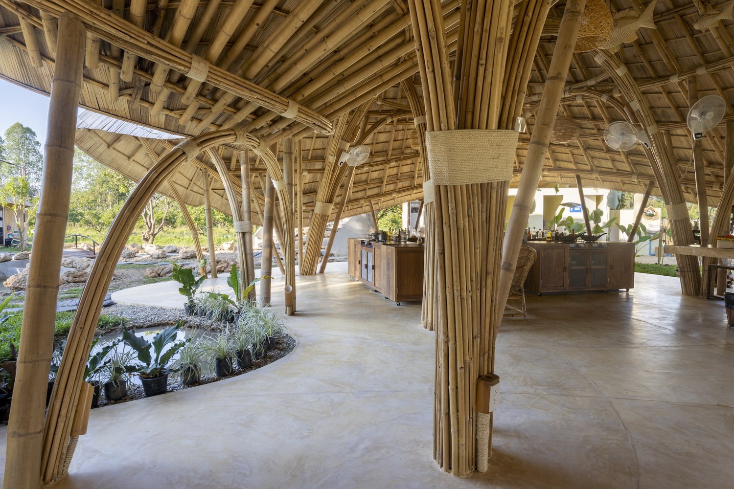 the-bull-cooking-school-chiangmai-life-architects_11 - BluPrint The Bull Cooking School interior. Photo from Chiangmai Life Architects.
