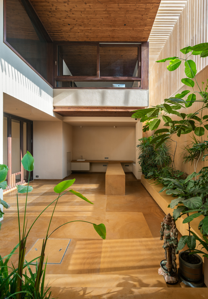 Another area with greenery. Photo by Shamanth Patil.