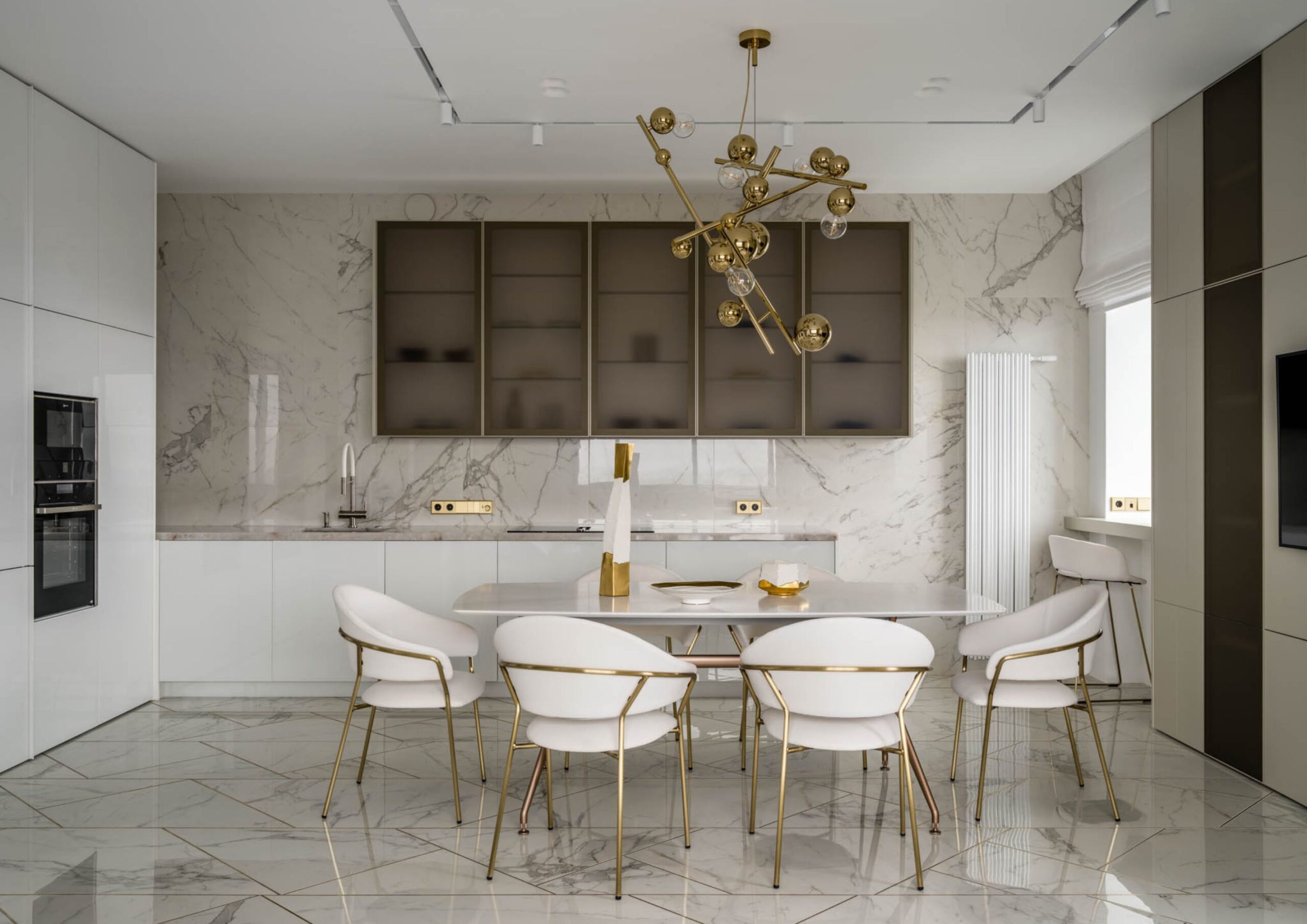 Quiet Luxury: The Understated Elegance of Old Money.