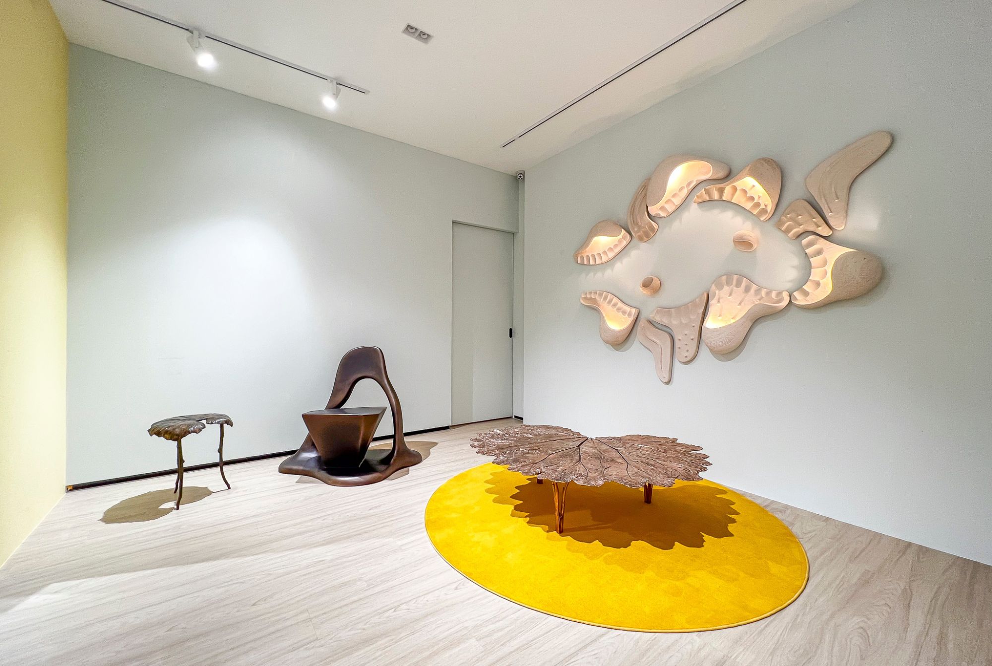 A Trail to Chase Installation images courtesy of LOY Gallery.