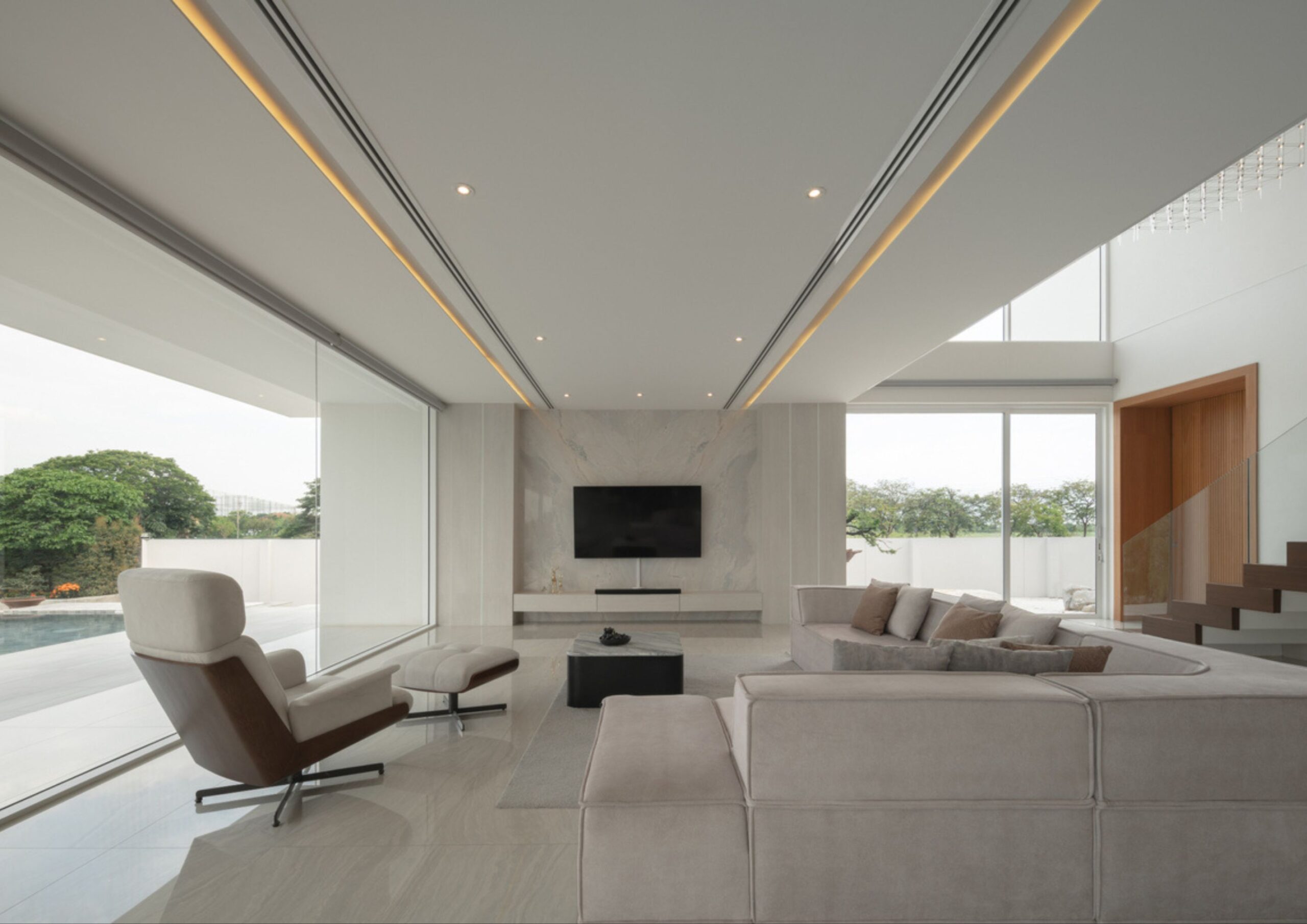 Time-Saving Home Organization Hacks for a Streamlined Indoor Life.