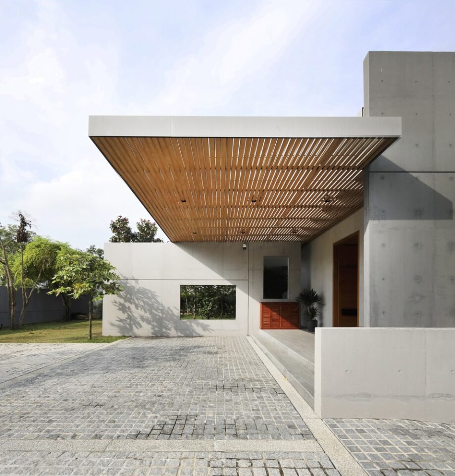 Borderless House Merges Nature, Movement, and Modernity