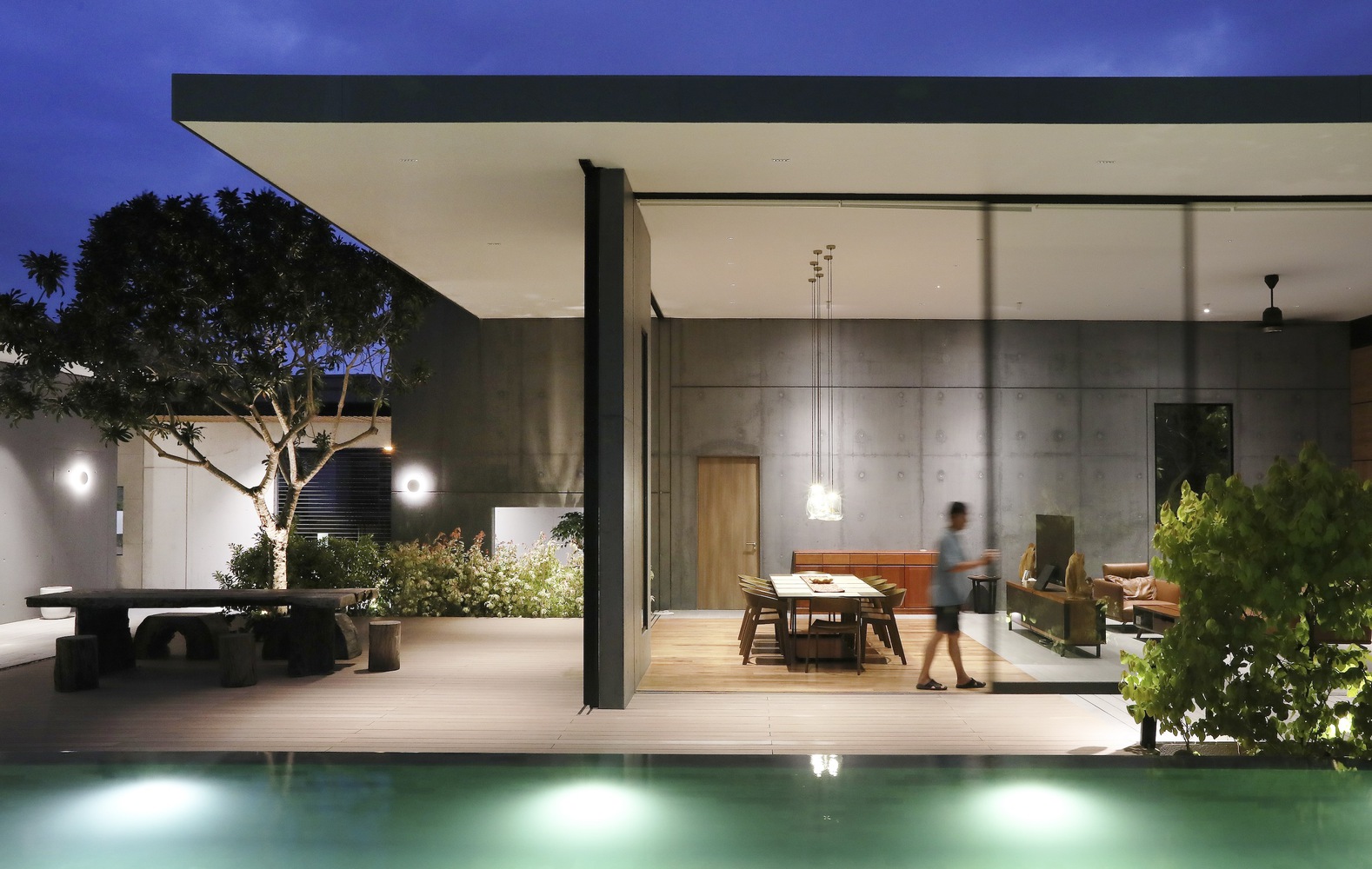 The dining area with a view of the swimming pool. Photo by Ameen Deen.