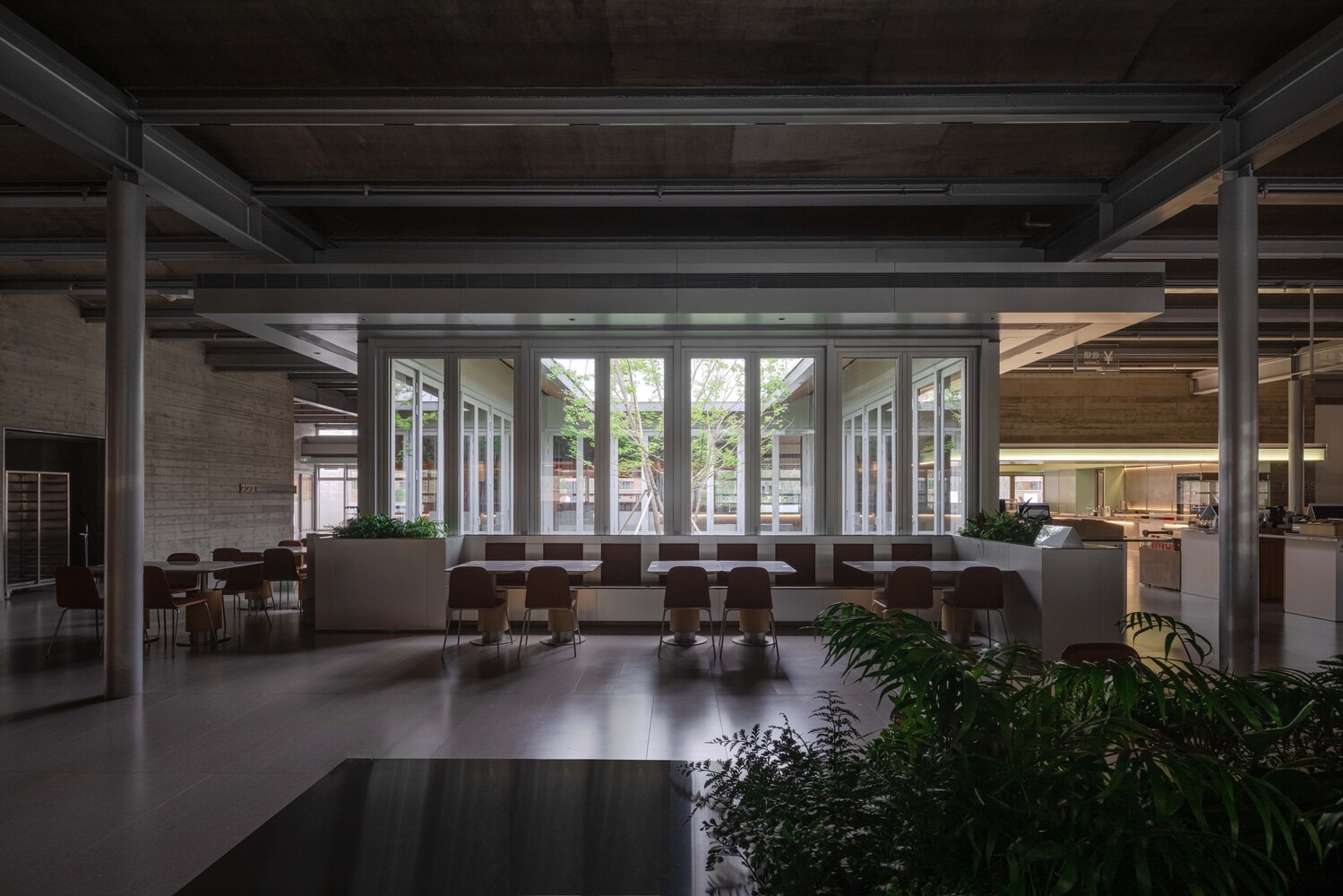 Eating and food court area of The Marketplace of North Coast Aranya. Photo by Shengliang Su and Min Yang.