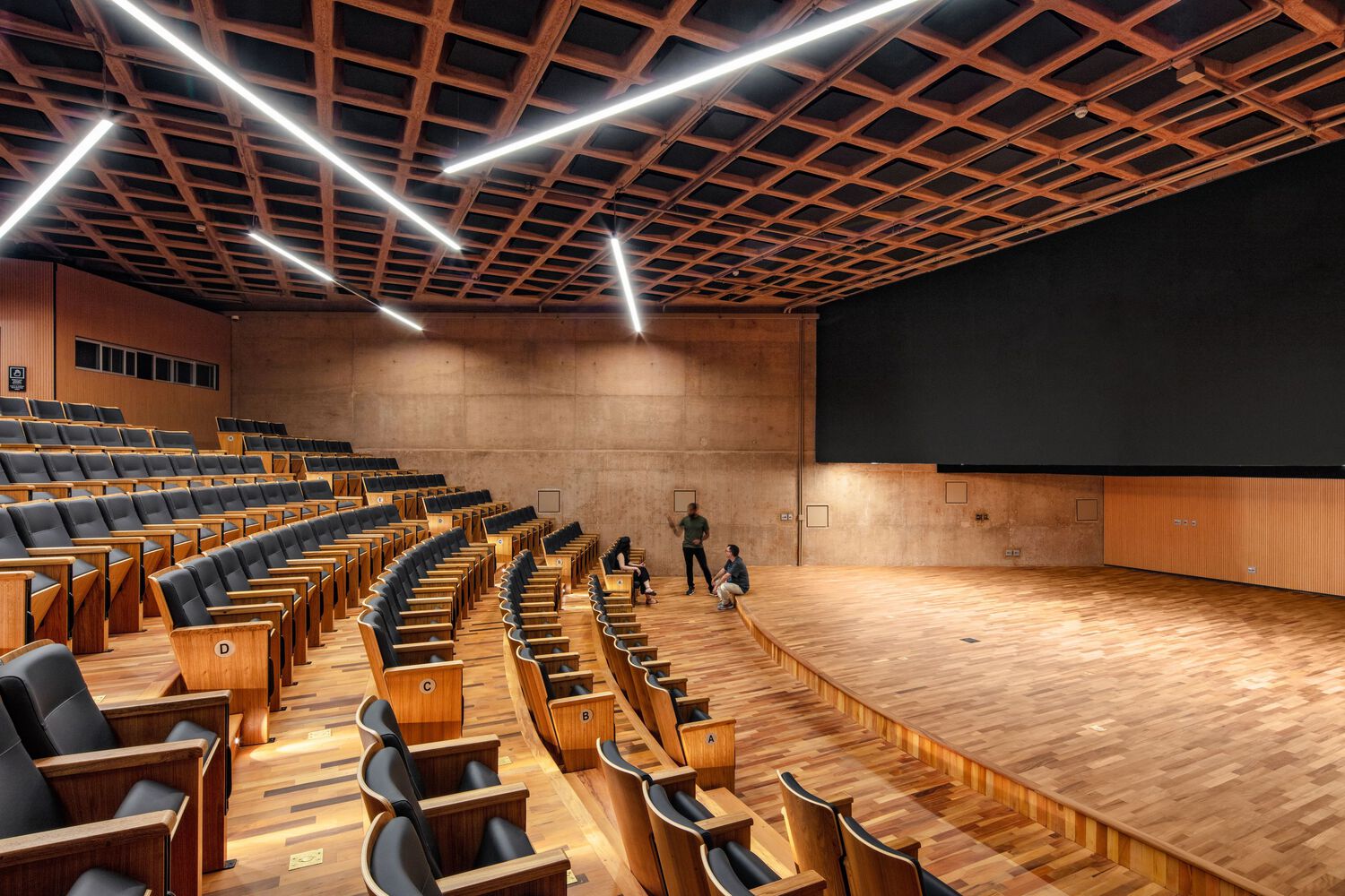Ipiranga Museum's auditorium. Photo by Nelson Kon and Alberto Ricci.