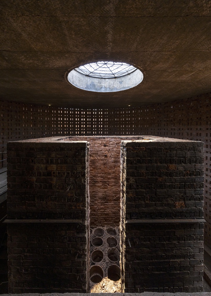 The interior of the Brick Kiln. Photo by Trieu Chien.