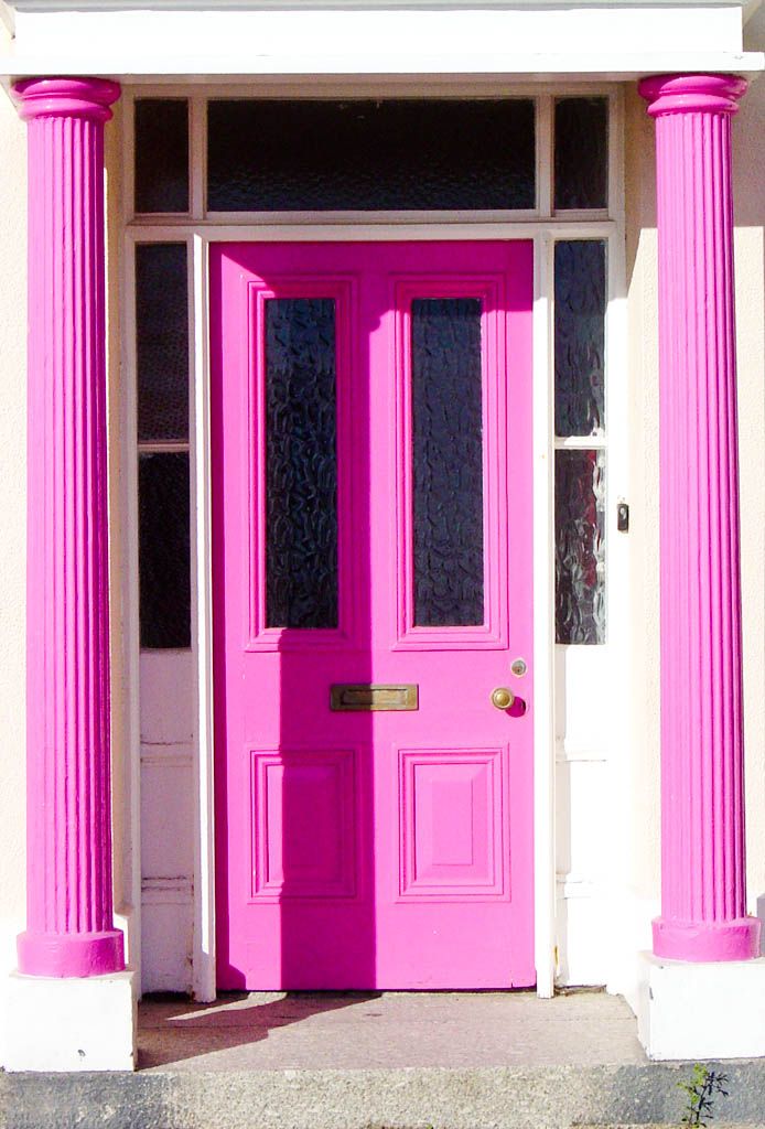 4 Front Door Colors That Hurt Your Home's First Impression.