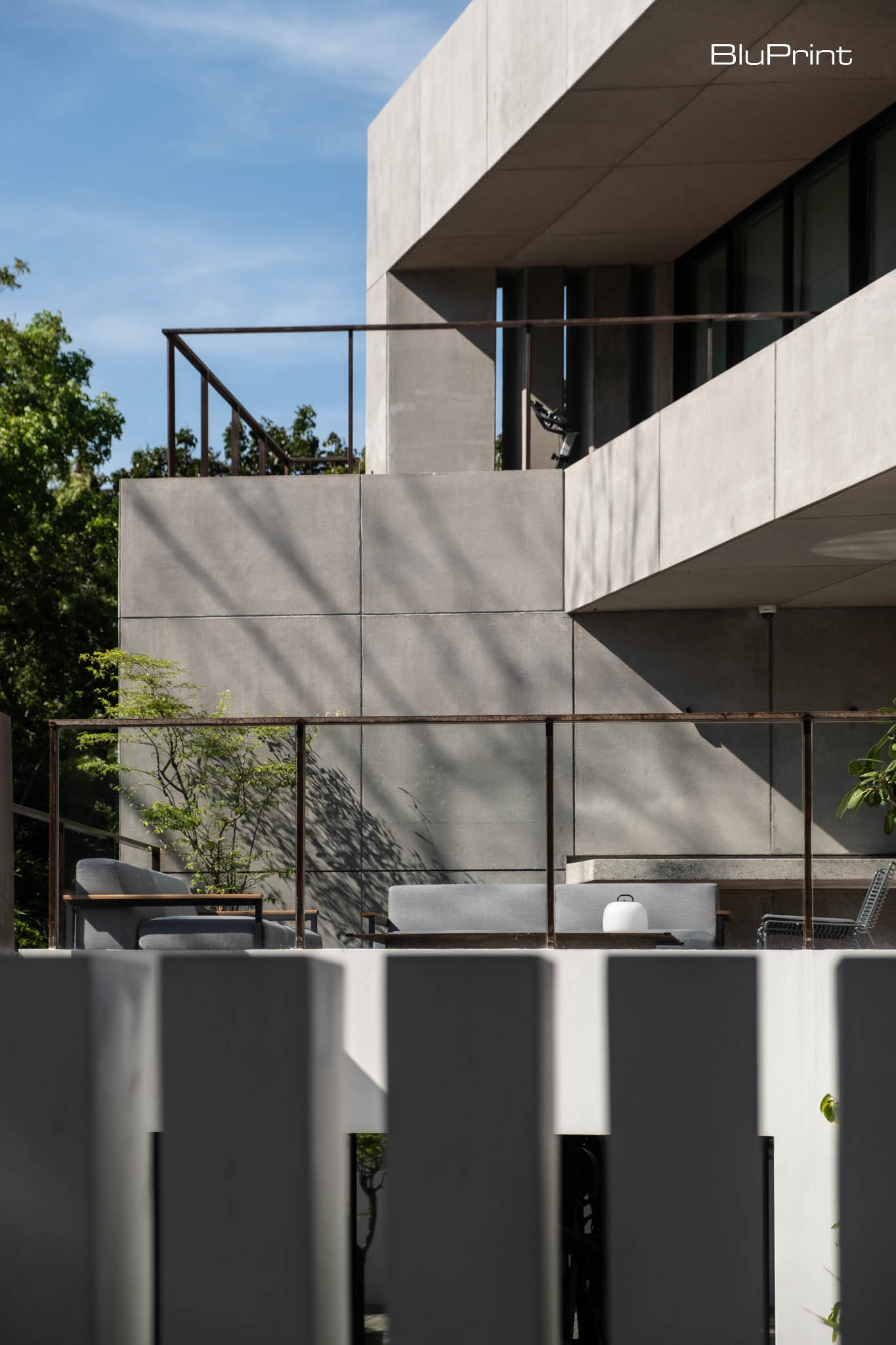 Son House: A Haven for Art by Jagnus Design Studio.