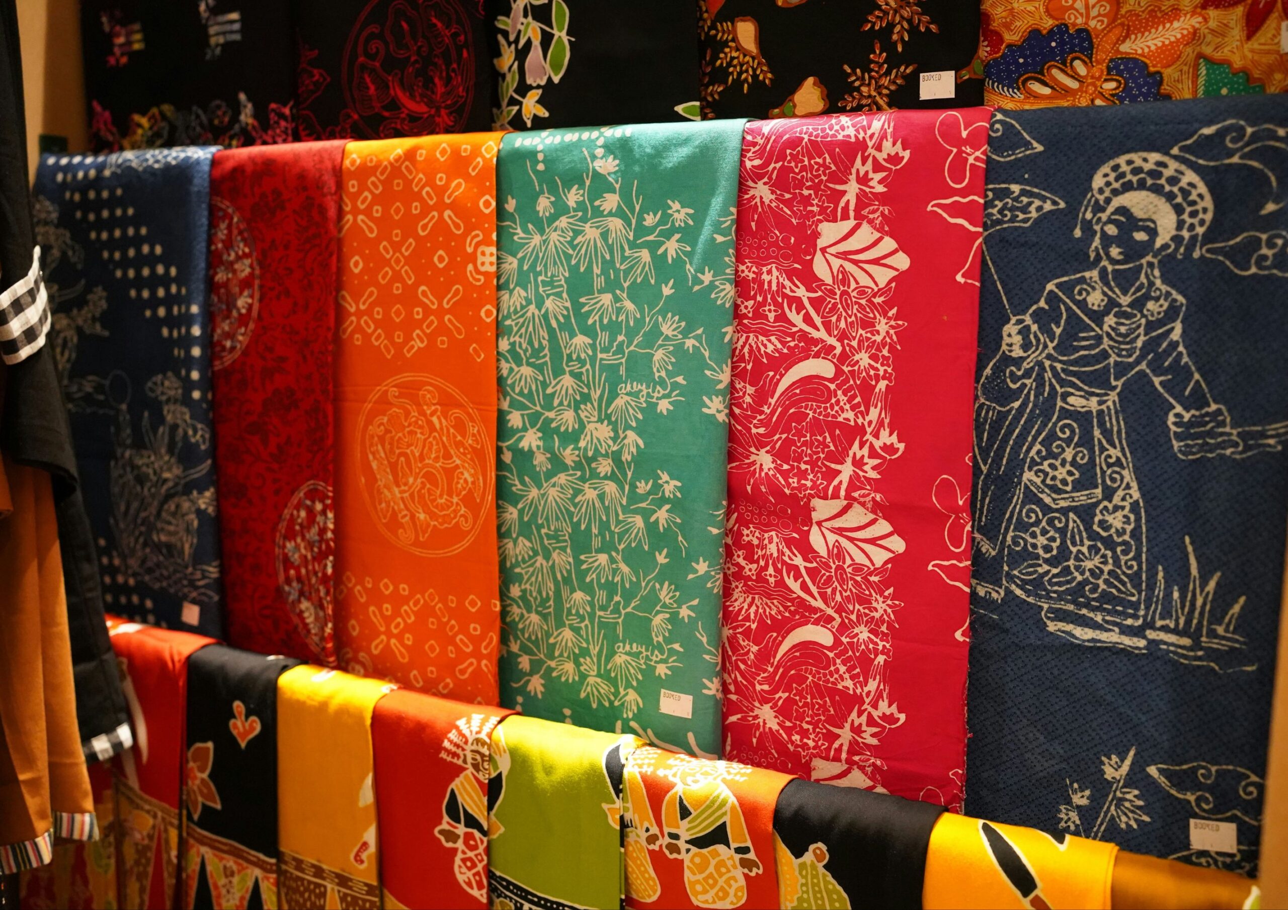 Batik: How to Elevate Your Home with This Traditional Art.