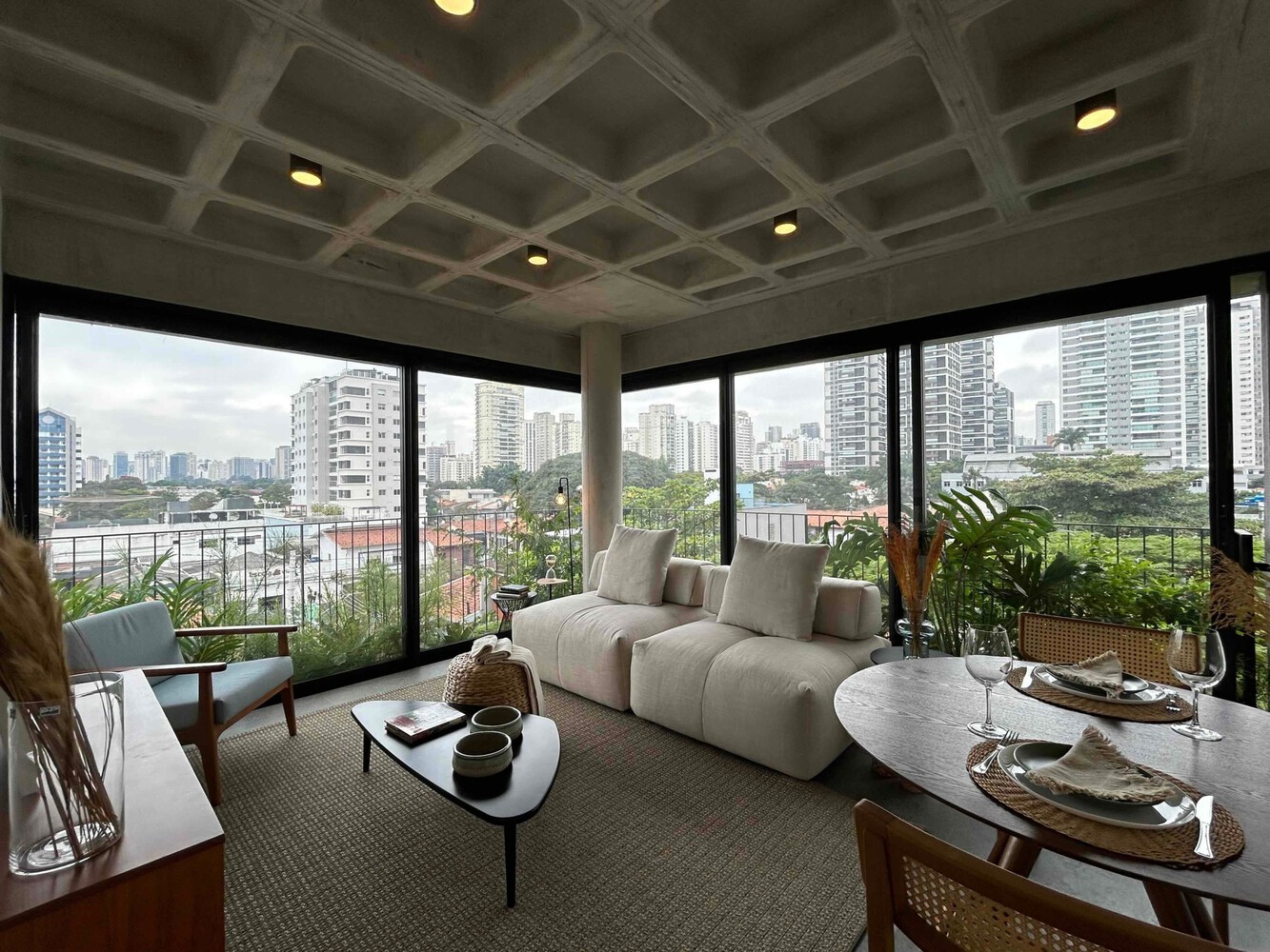 Living room area of one of the apartments. Photo by Pedro Kok and Rafael Fiorotto.