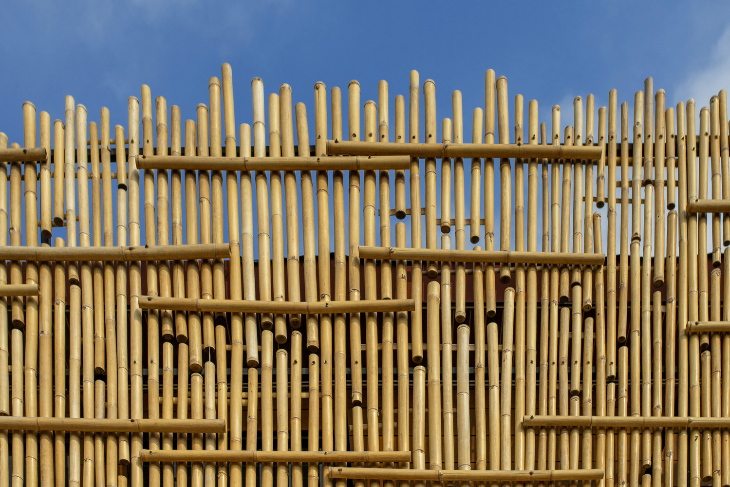 Close-up of the bamboo walls. Photo by Ukara Studio.