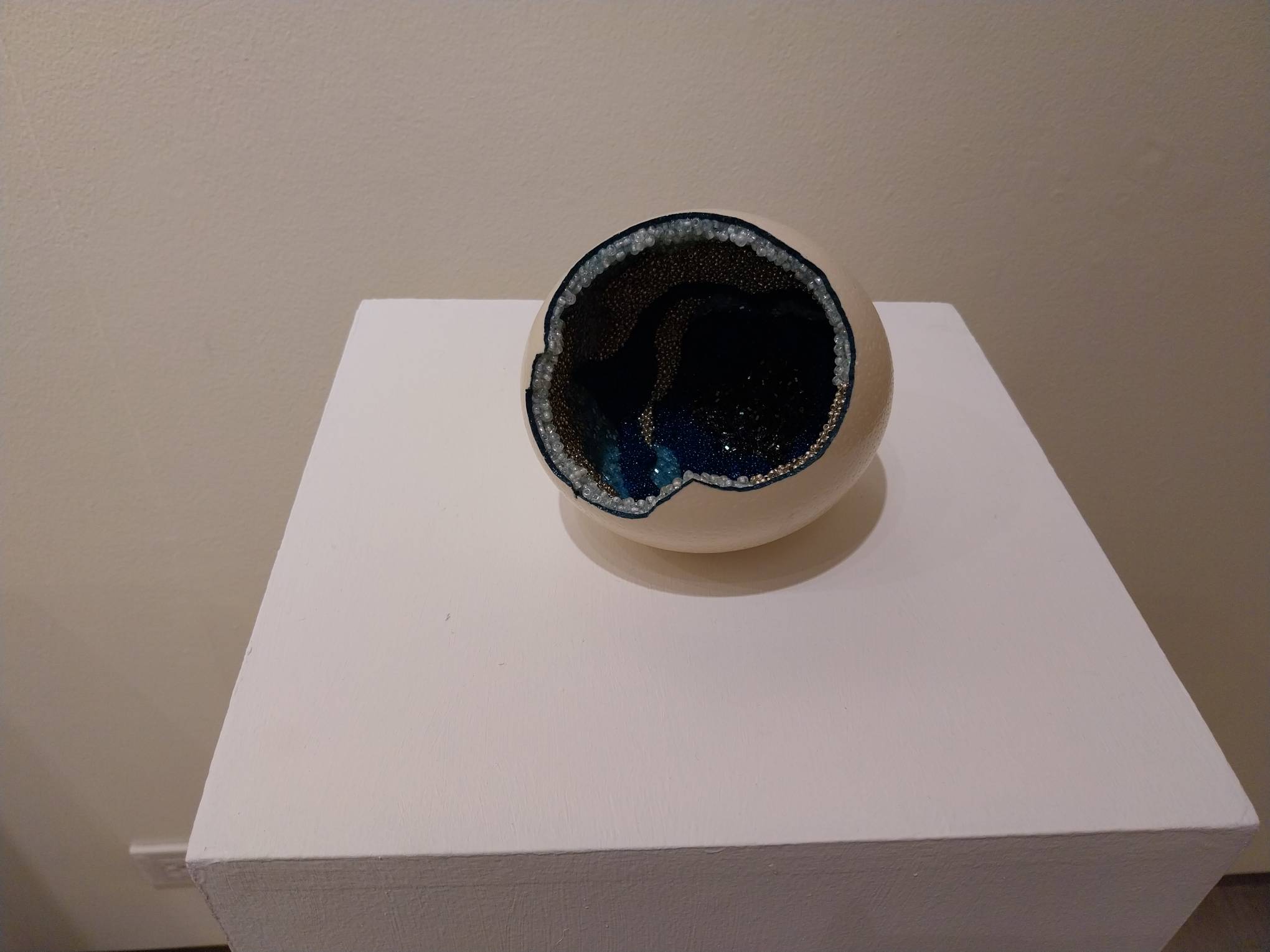 "What you left behind" by Faye Manalo. Photo by Elle Yap.