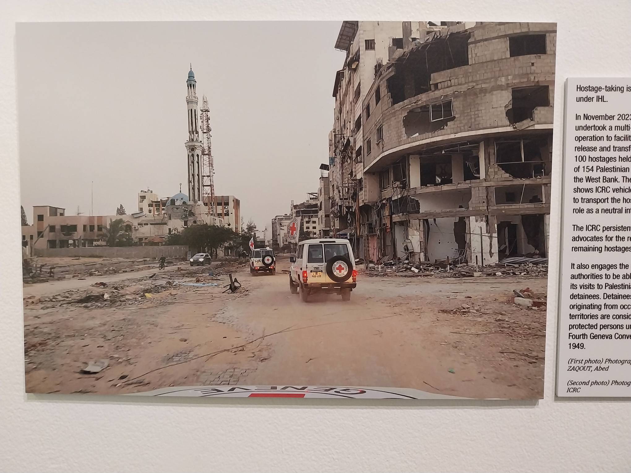 Gaza photograph showing its affected population. Photo by Elle Yap.