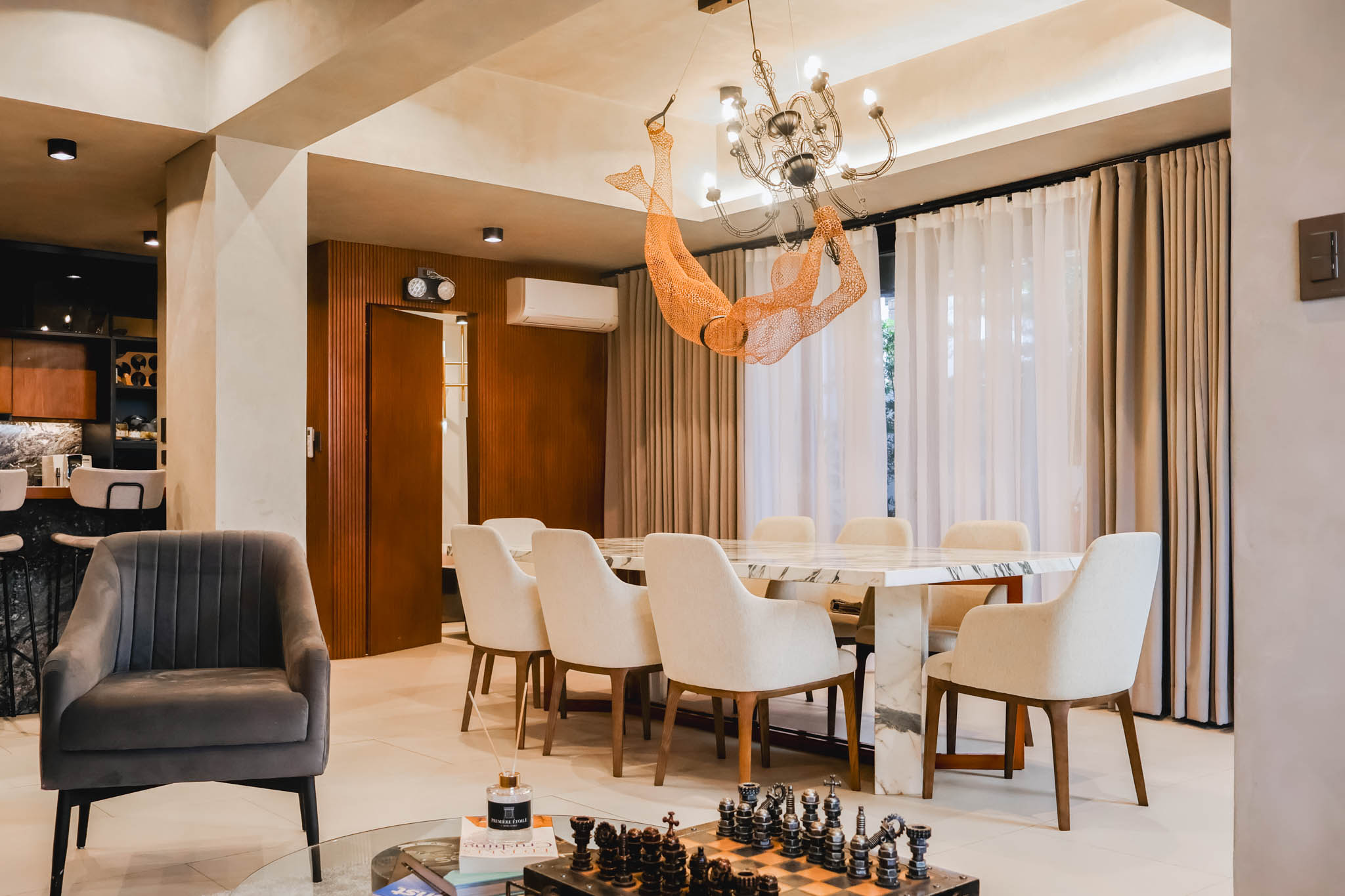 A Showstopping Ground Floor.