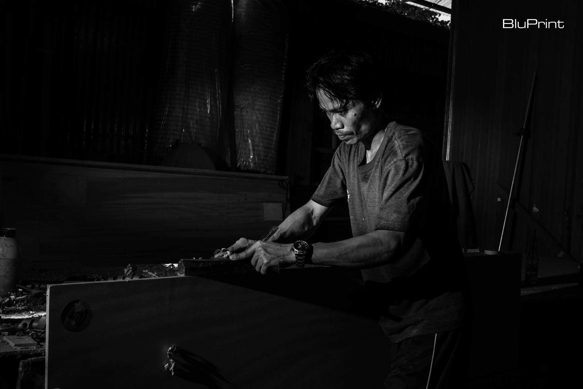 Working with local artisans is a fundamental part of OMO Furniture, ensuring the preservation of traditional skills and techniques.