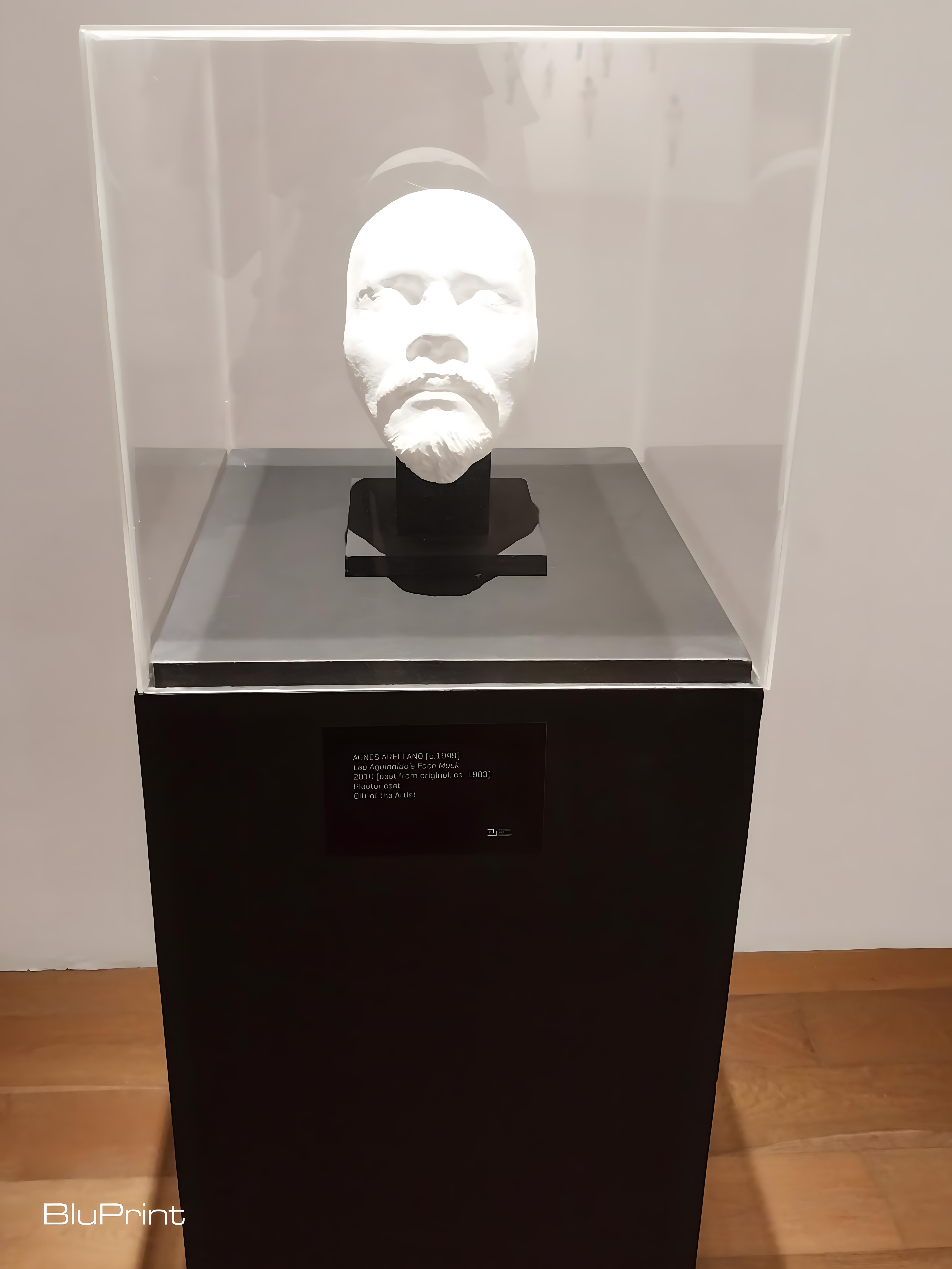 Agnes Arellano's "Lee Arellano's Face Mask. Photo by Elle Yap