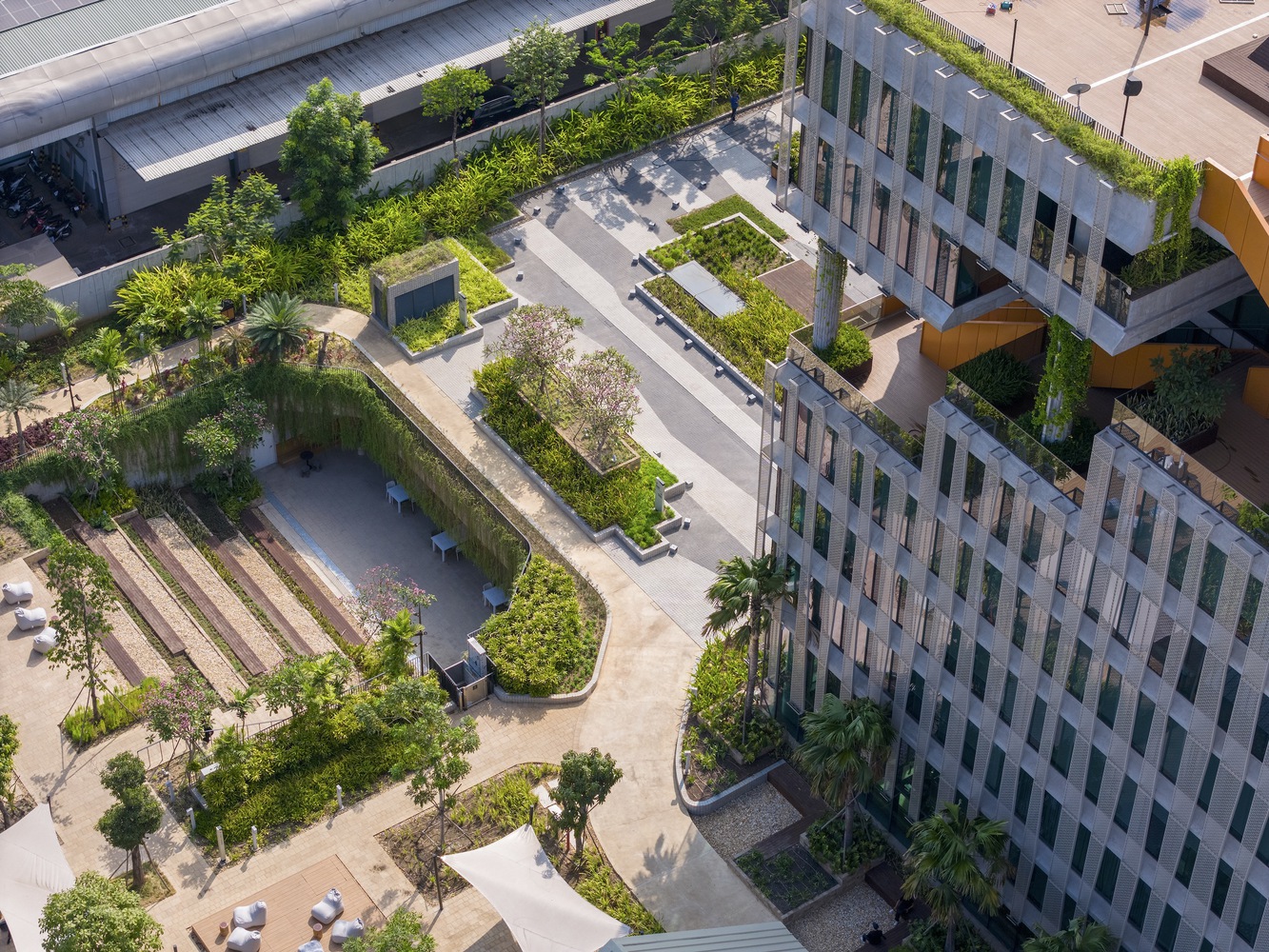 CP Vietnam Headquarters with a view of the office building. Photo by Trieu Chien.