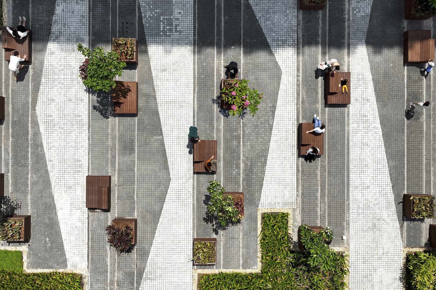 Close-up of the arrival plaza. Photo by Trieu Chien.