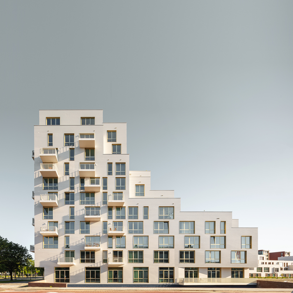 Porseleinen Toren, part of the Porseleinen Hof residential building. Photo by Sebastian van Damme.