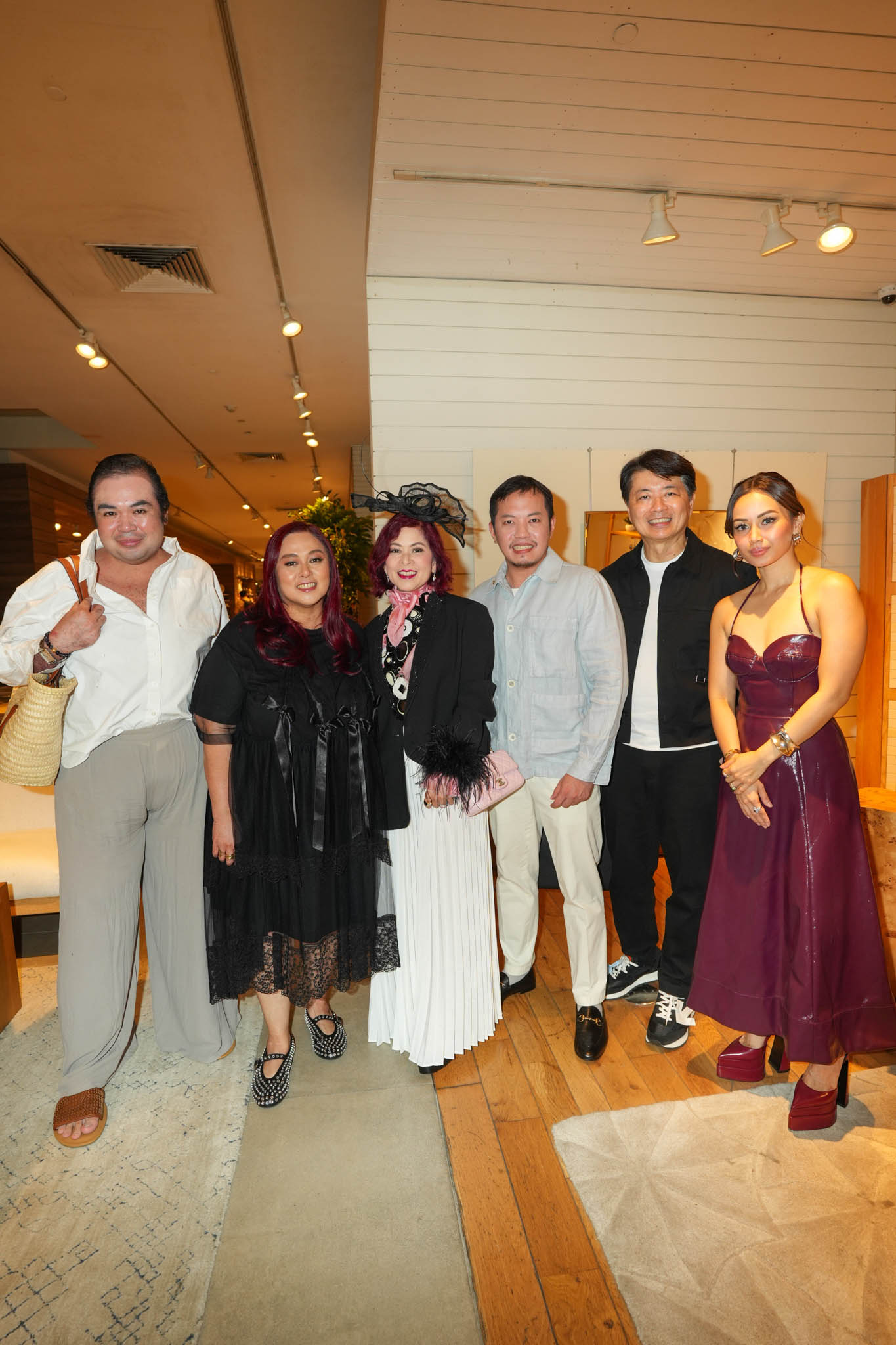 Crate and Barrel: A Reflection of Meaningful Living.