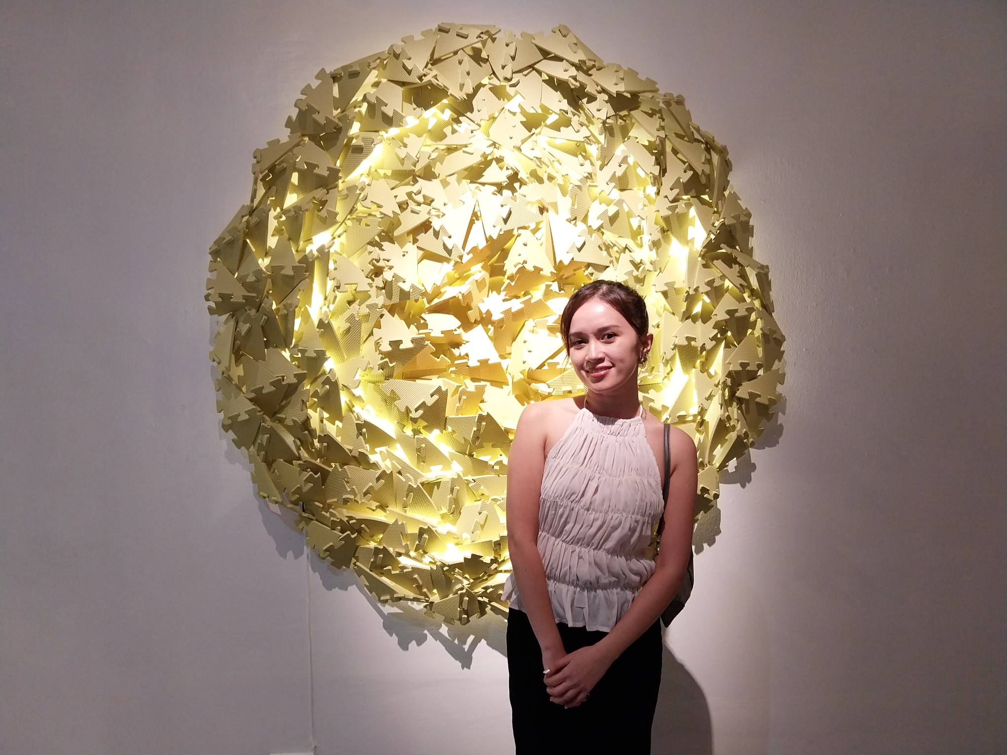 Artist Li Cabangis. Photo by Elle Yap.