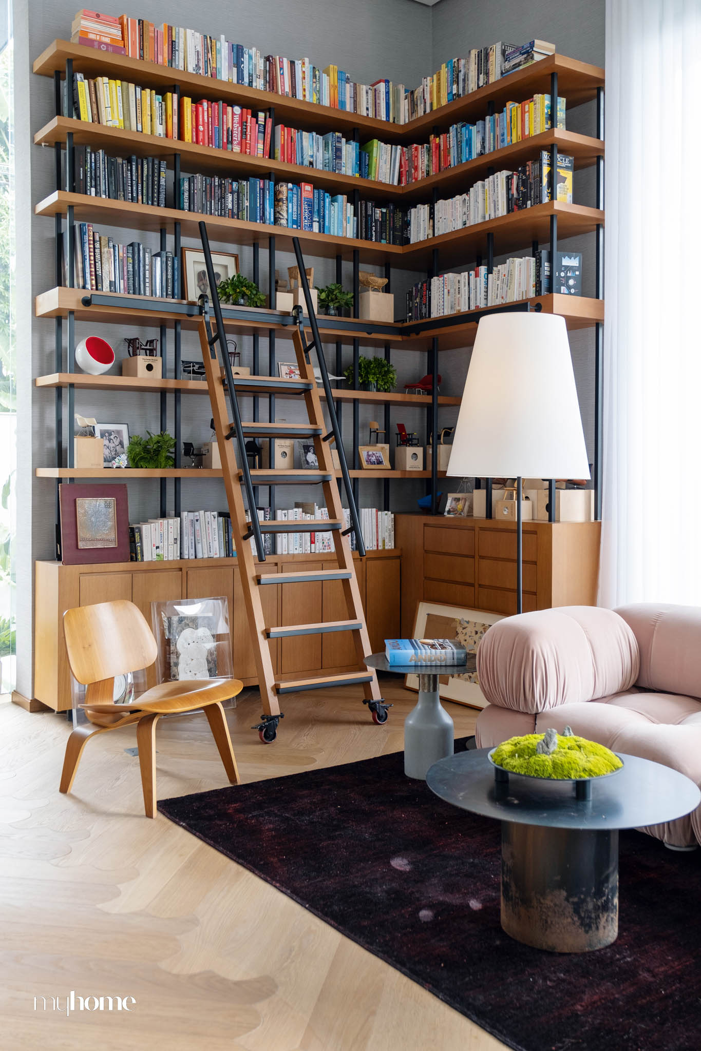 Mid-Century Marvel: Nazareno x Reyes' Masterful Curation.