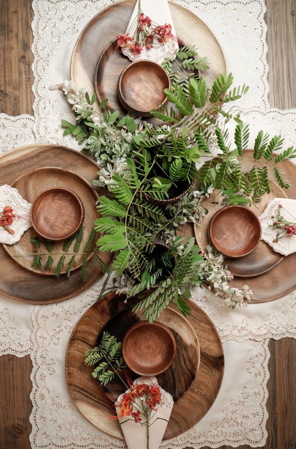 Tablescape Ideas from Kultura for Sustainable Thanksgiving.