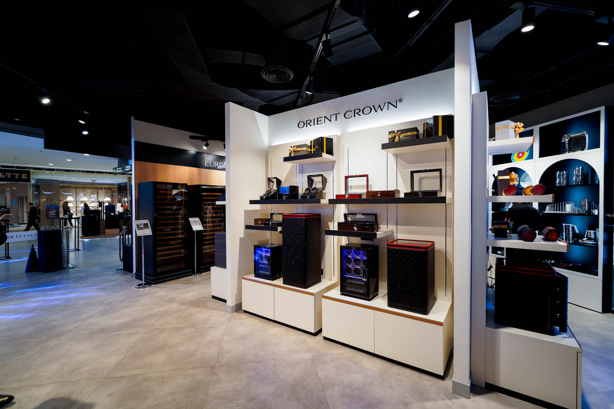 Inside the New Casa Euro Store.