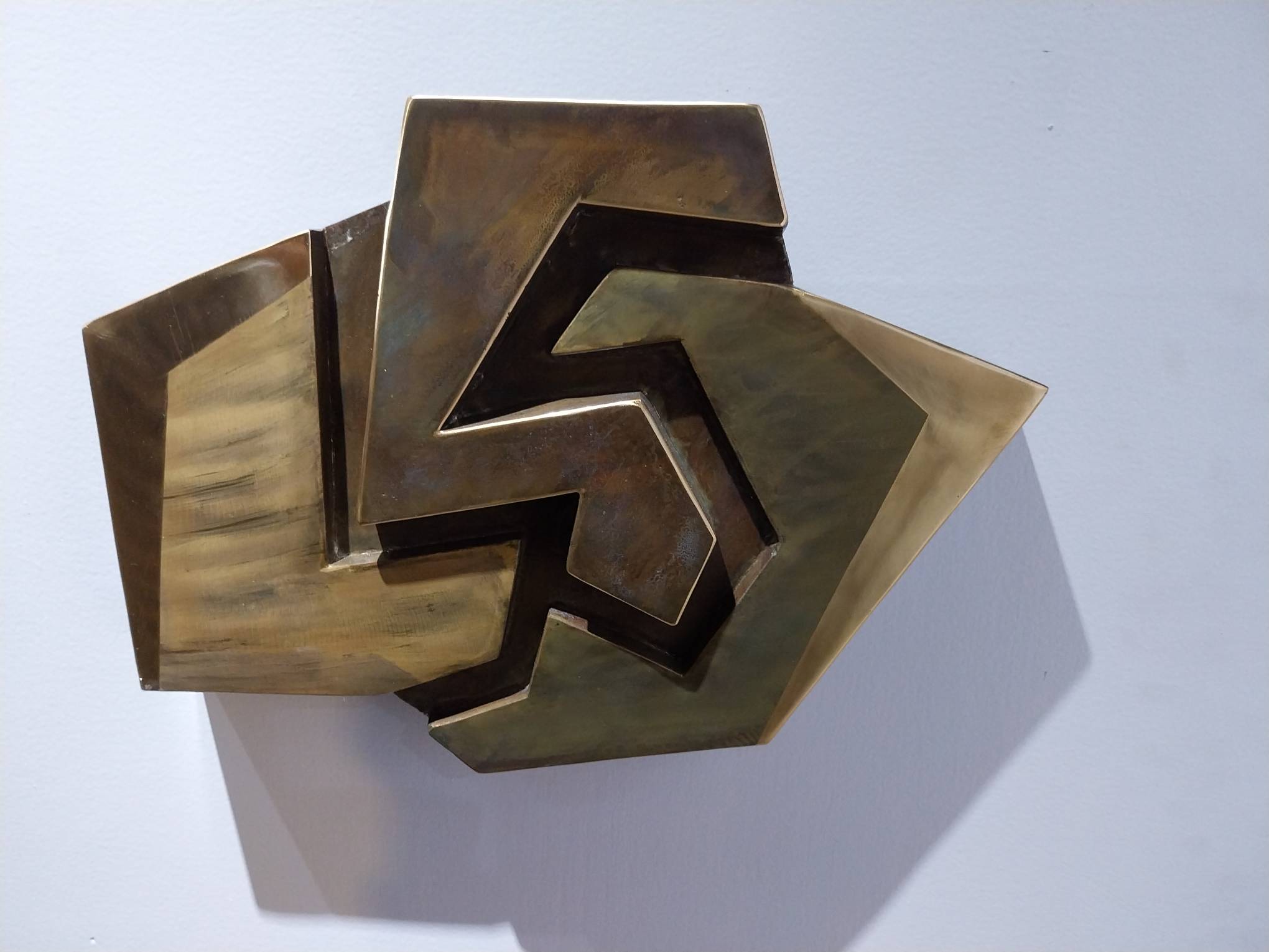 Sculpture the size of the canvas shown at Kapitolyo Art Space.