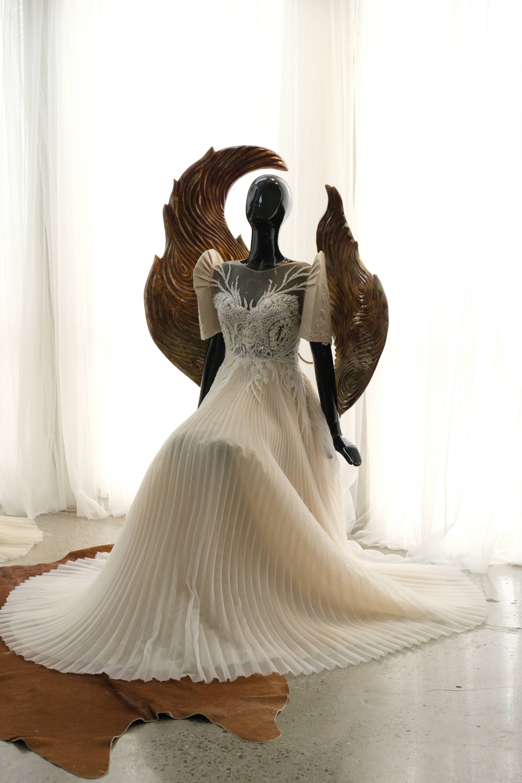 A dress showcased at Jor-El Espina Atelier.