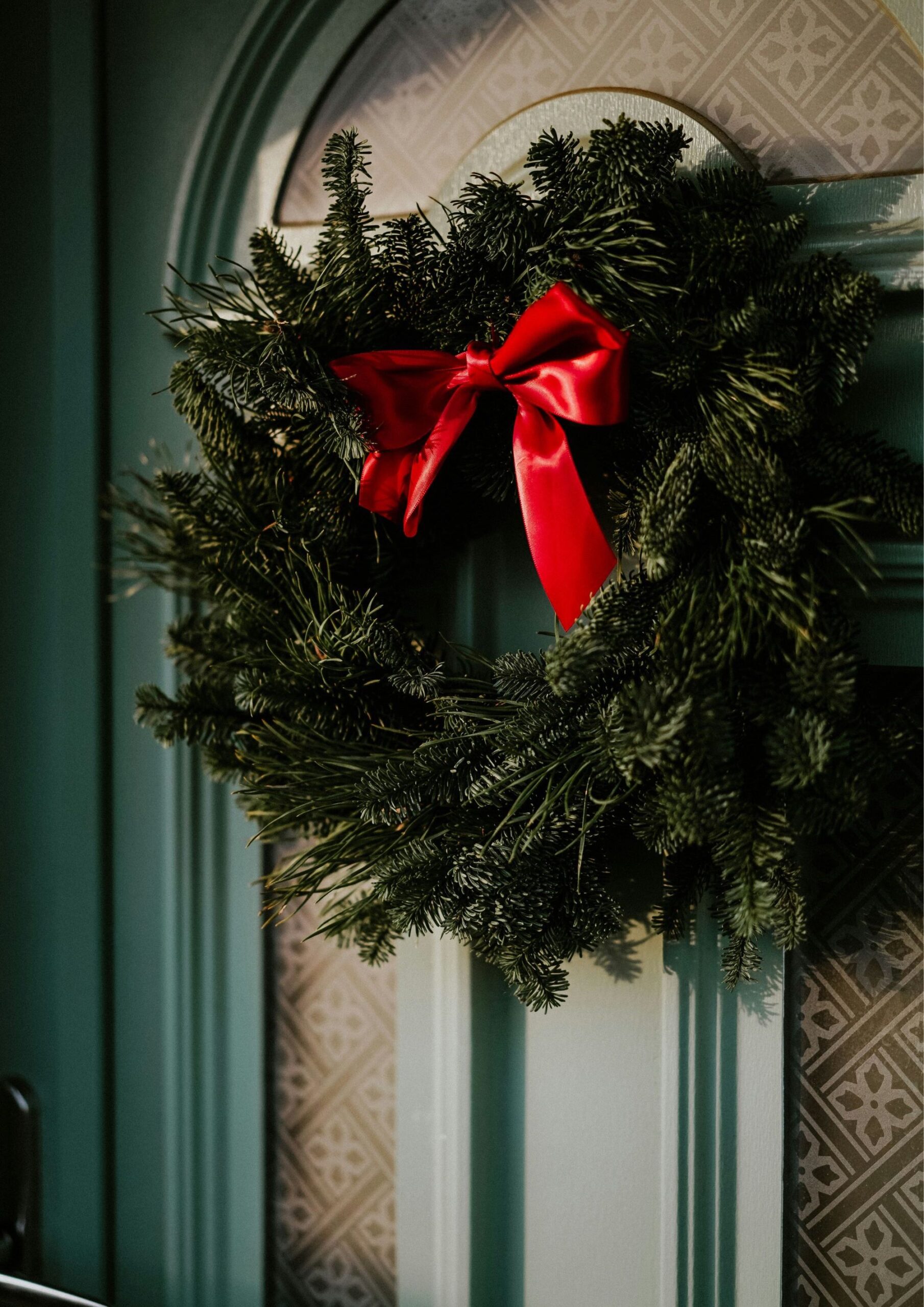 Bows on Wreaths and Garlands.
