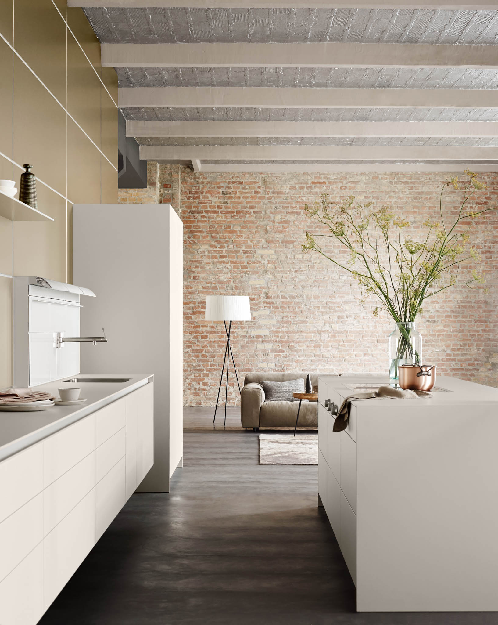 The bulthaup b3: Minimalist Kitchen Design.