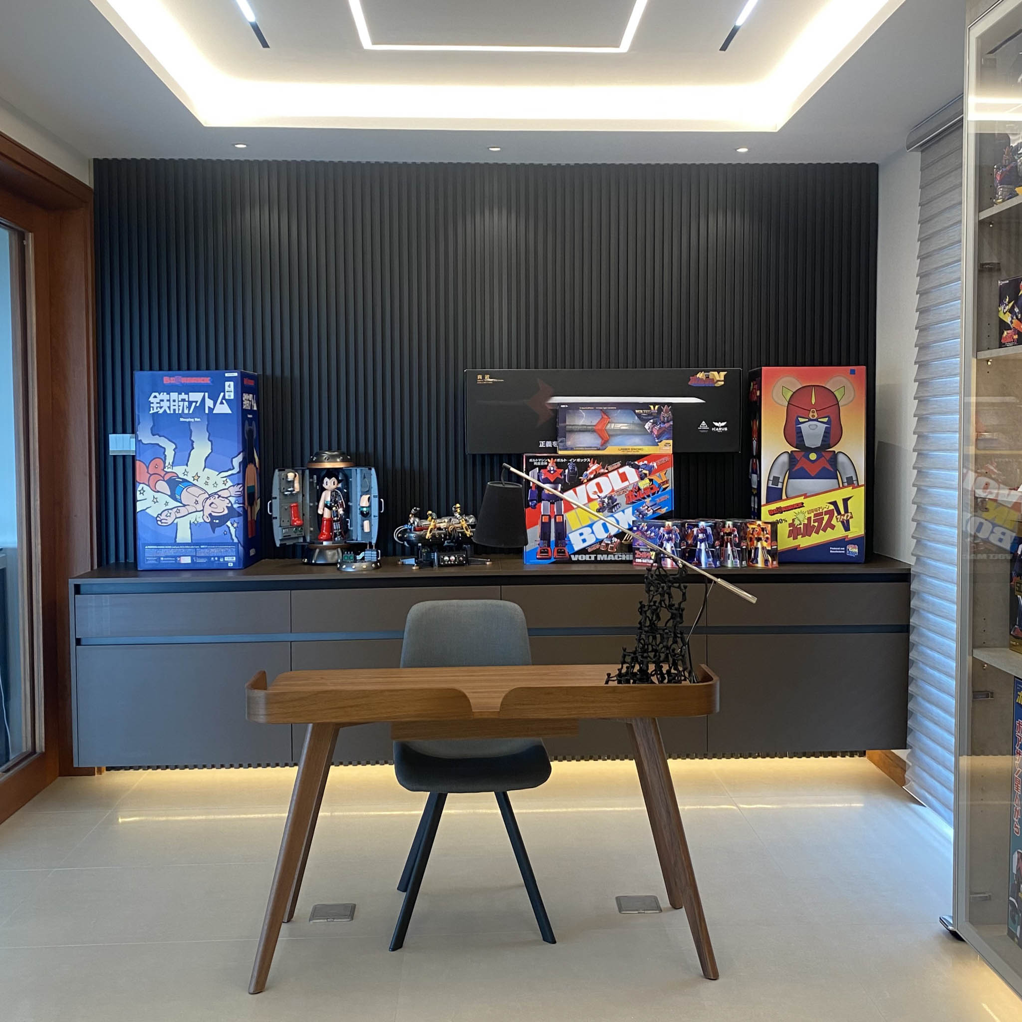 Expressiveness on Third Floor.