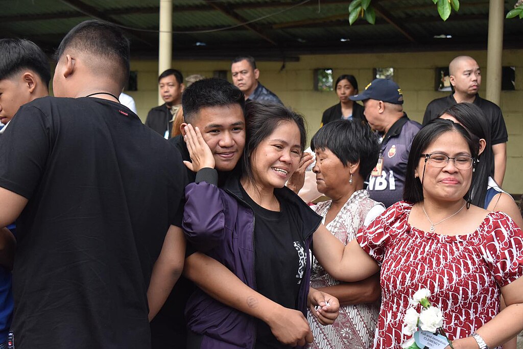 Mary Jane Veloso in her return to the Philippines. Photo by Bureau of Corrections Public Information Office. Source: Wikimedia Commons.