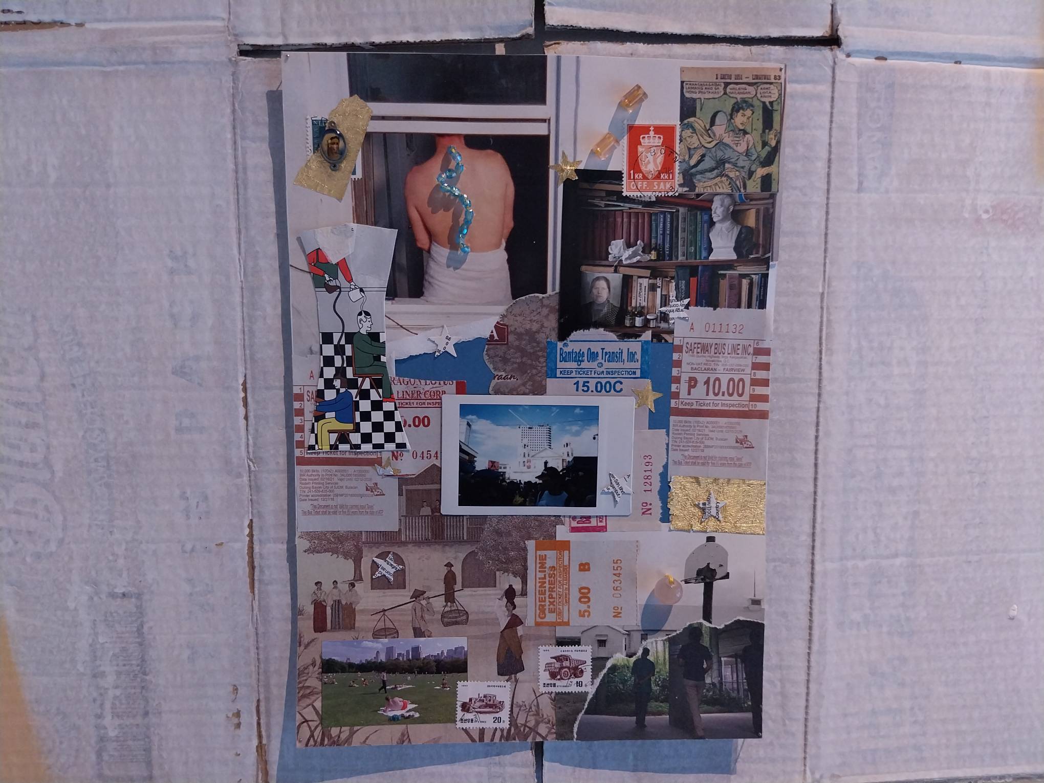 "A Walk in Town" by Putimbulak.