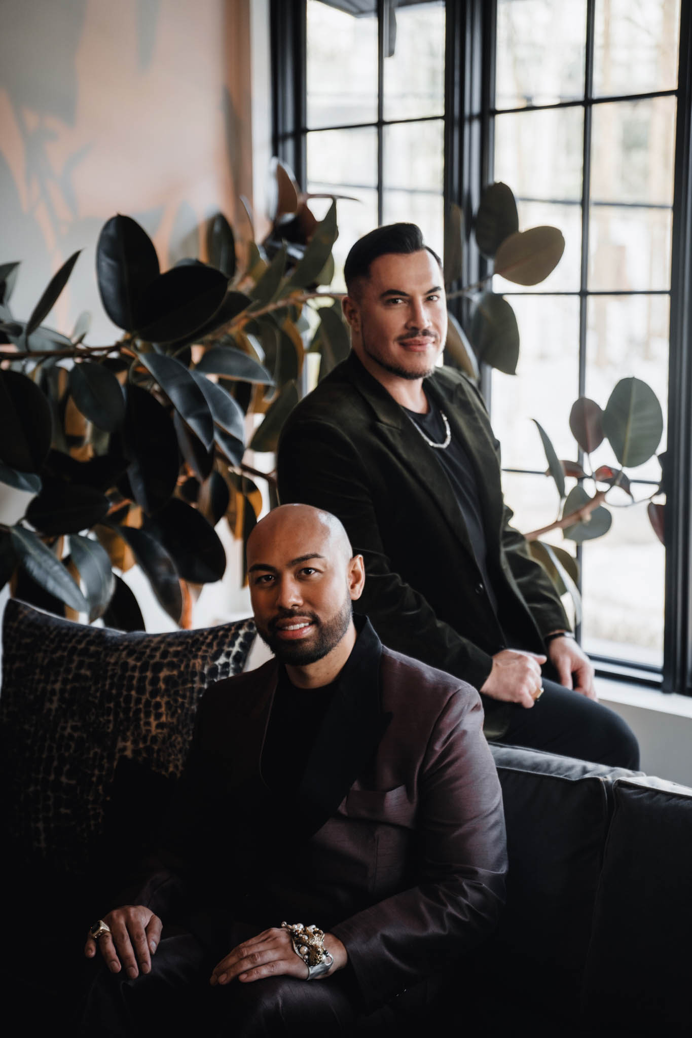 Antiques and Antiquities: Abraham Reyes Art on Decorating with Aged Pieces.