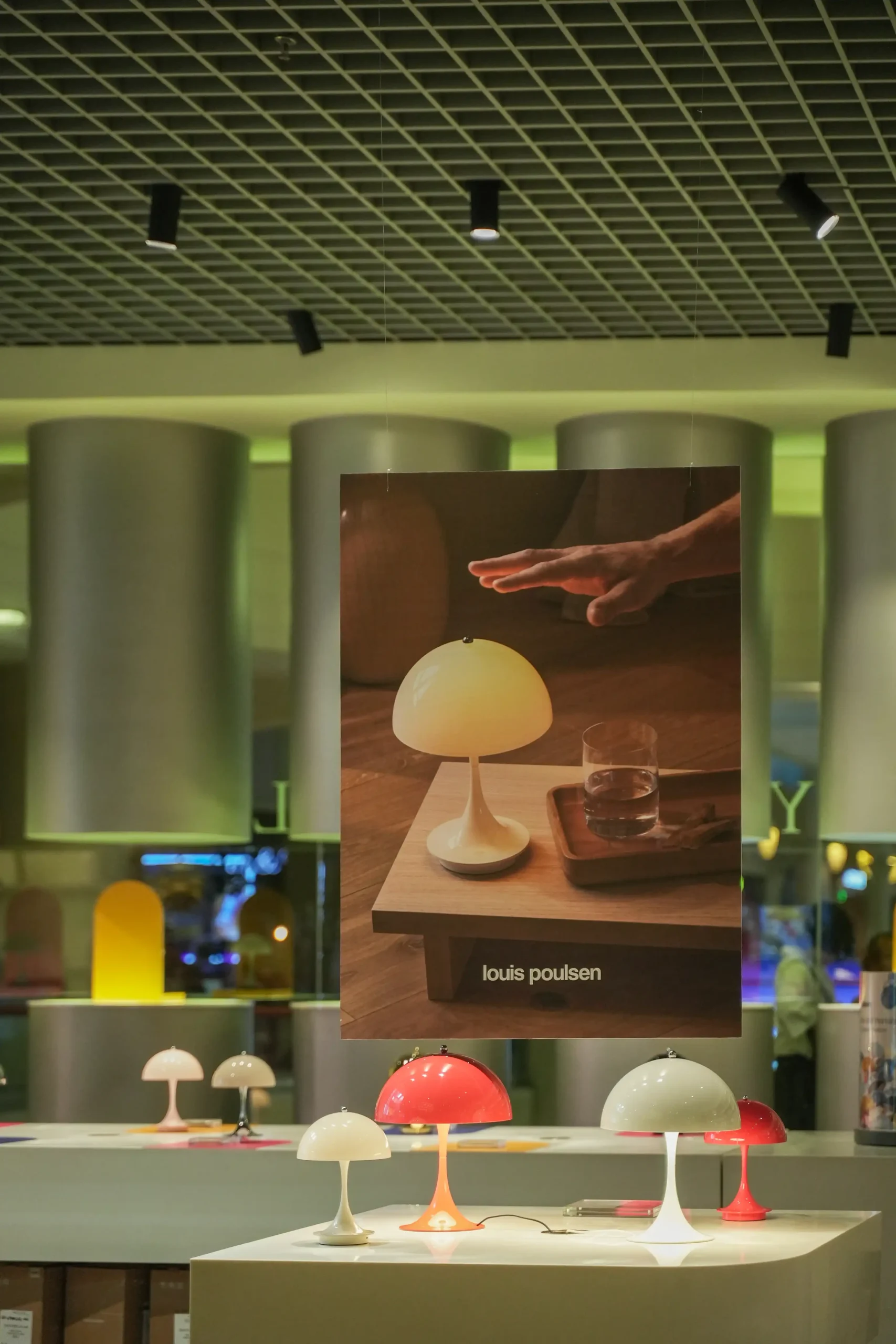 Panthella 160 Portable lamps from Louis Poulsen.