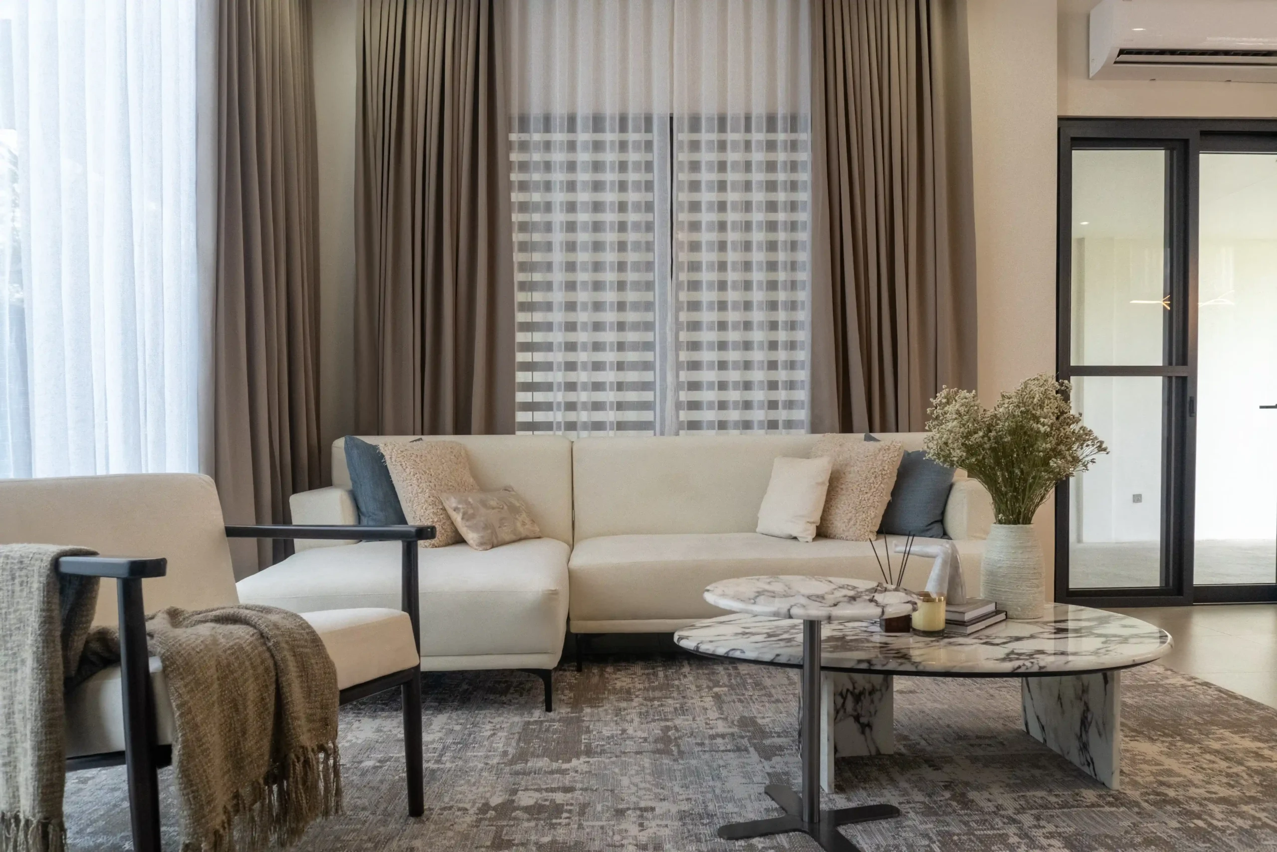 The Aeris: A Floating Cube House Made for the Millennial Aesthetic.