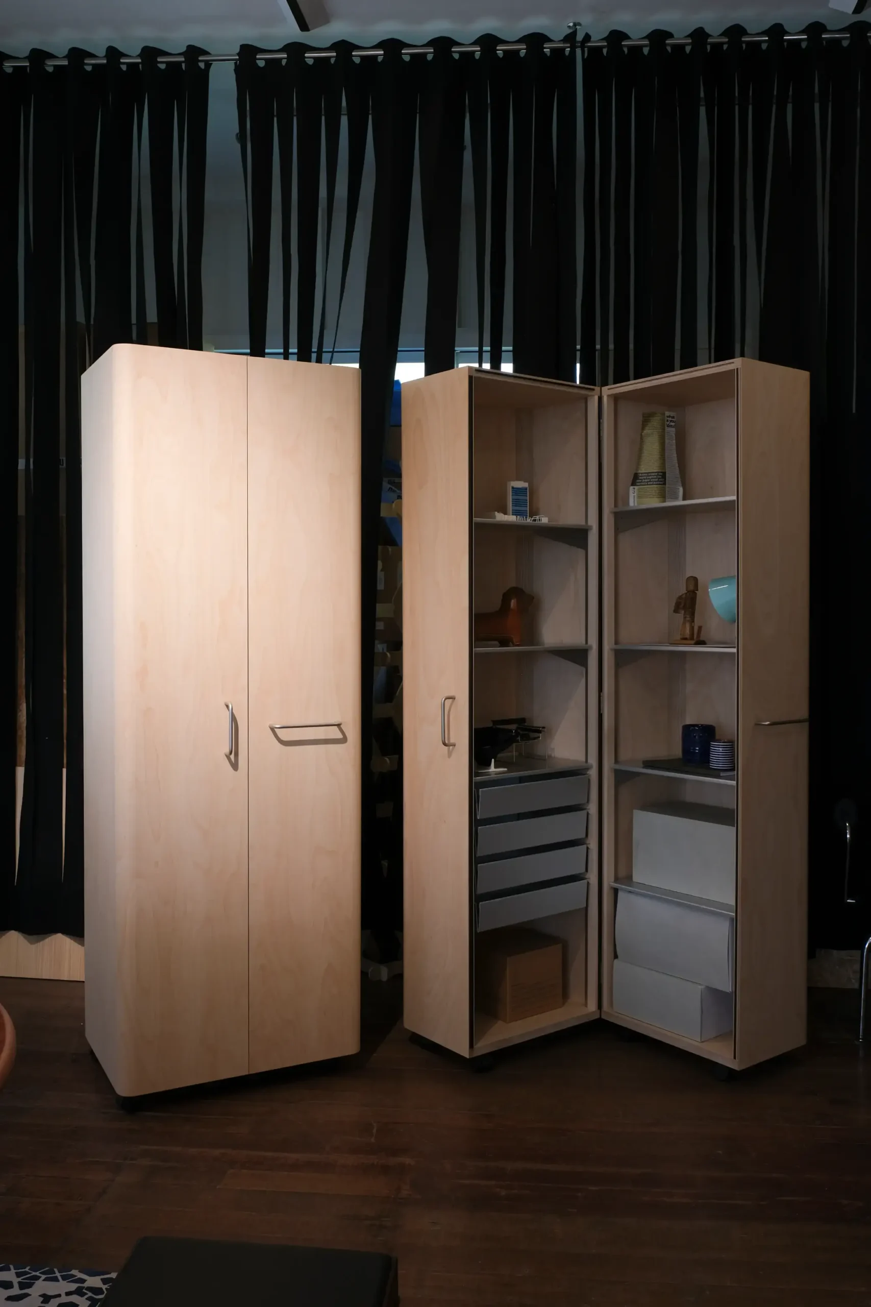 Cabinet from Röthlisberger.