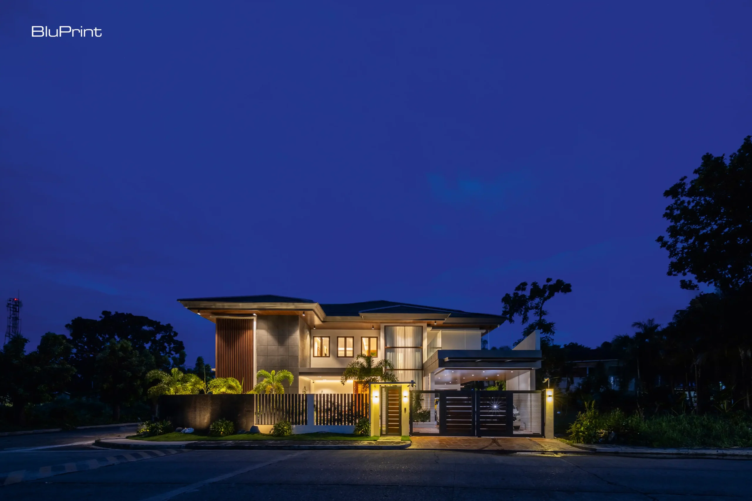 Corner House: A Flourishing Dwelling by LIDU.