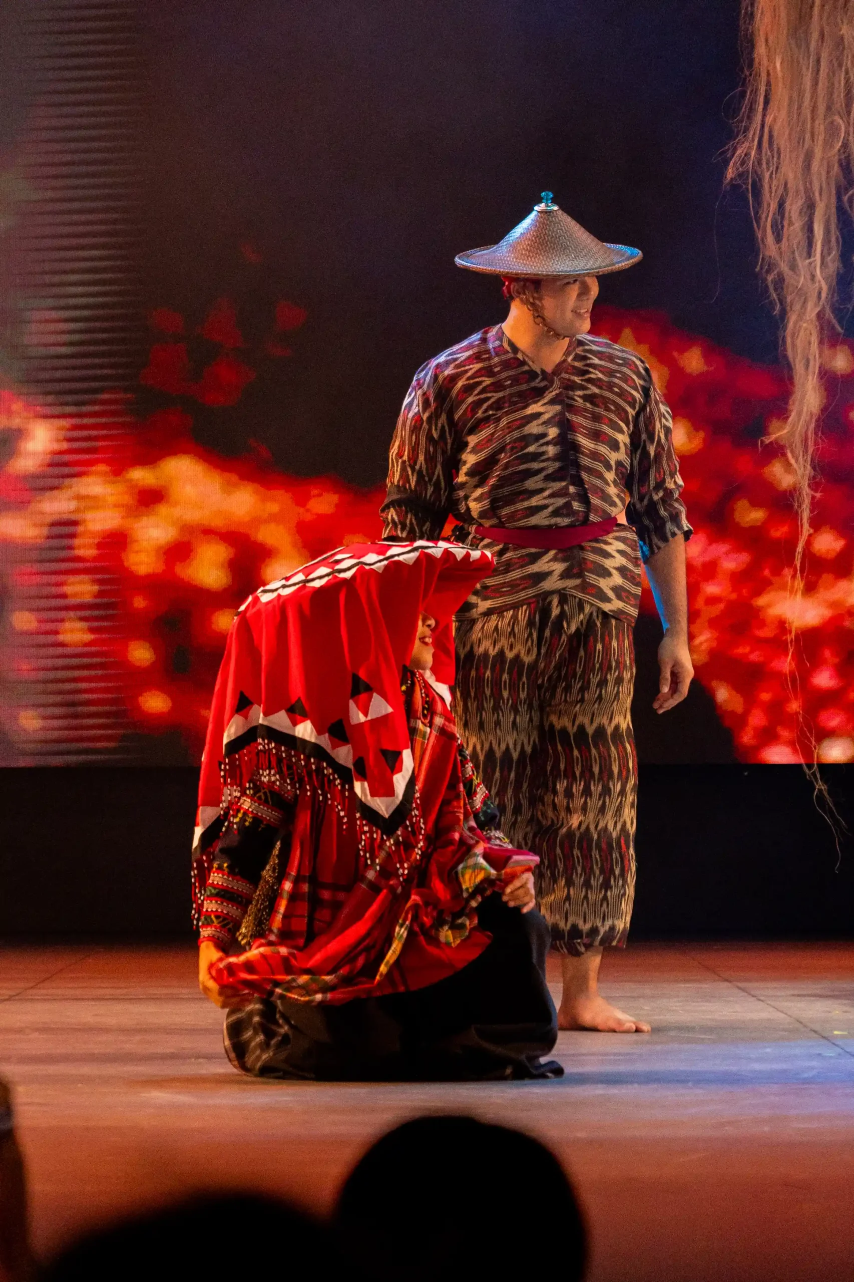 In Kadal Tajo, T’boli dancers embody an injured bird gently urged to fly again by its flock. Traditionally performed at weddings and harvest festivals, the dance is a ritual of healing and hope. Dancers wear tnalak, the sacred cloth woven from dreams.