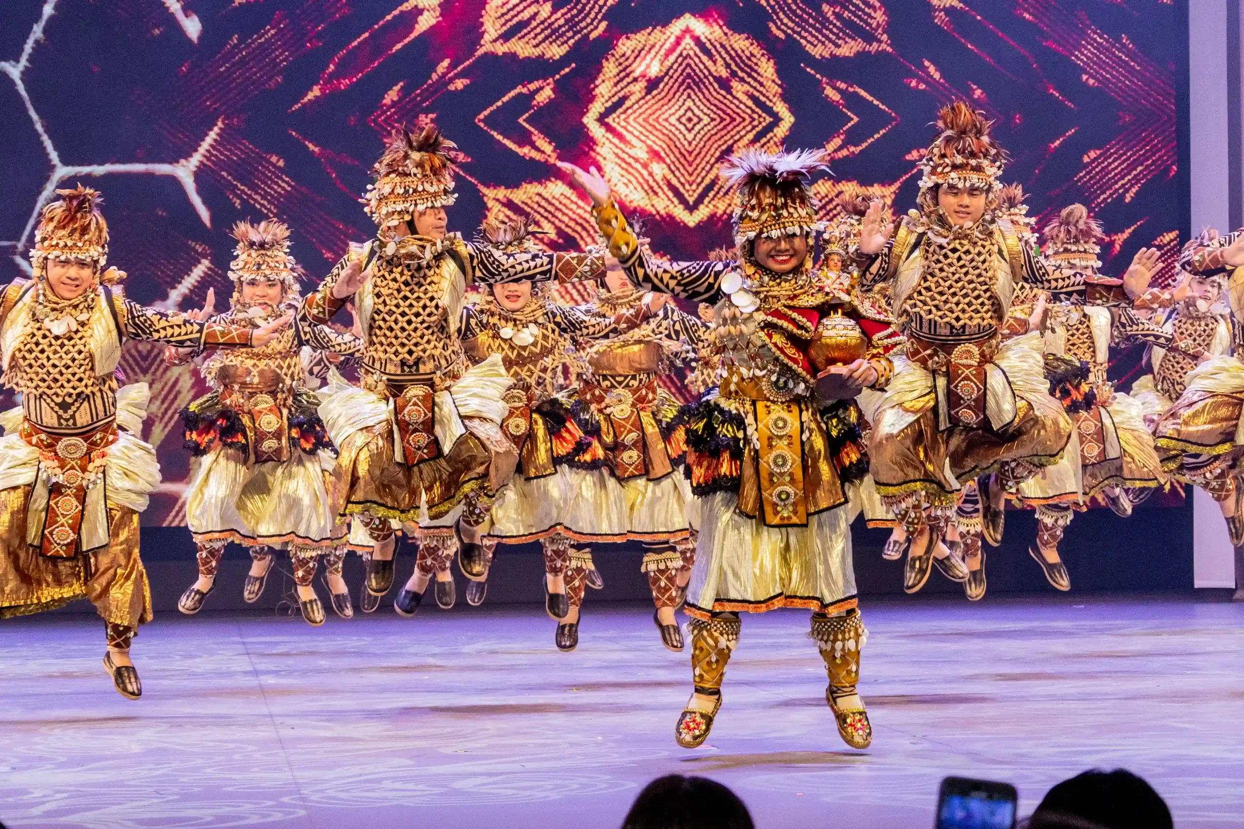 Lumad Basakanon wore Sinulog costumes that reflect Cebuano cultural heritage, incorporating fisherfolk references and indigenous motifs.