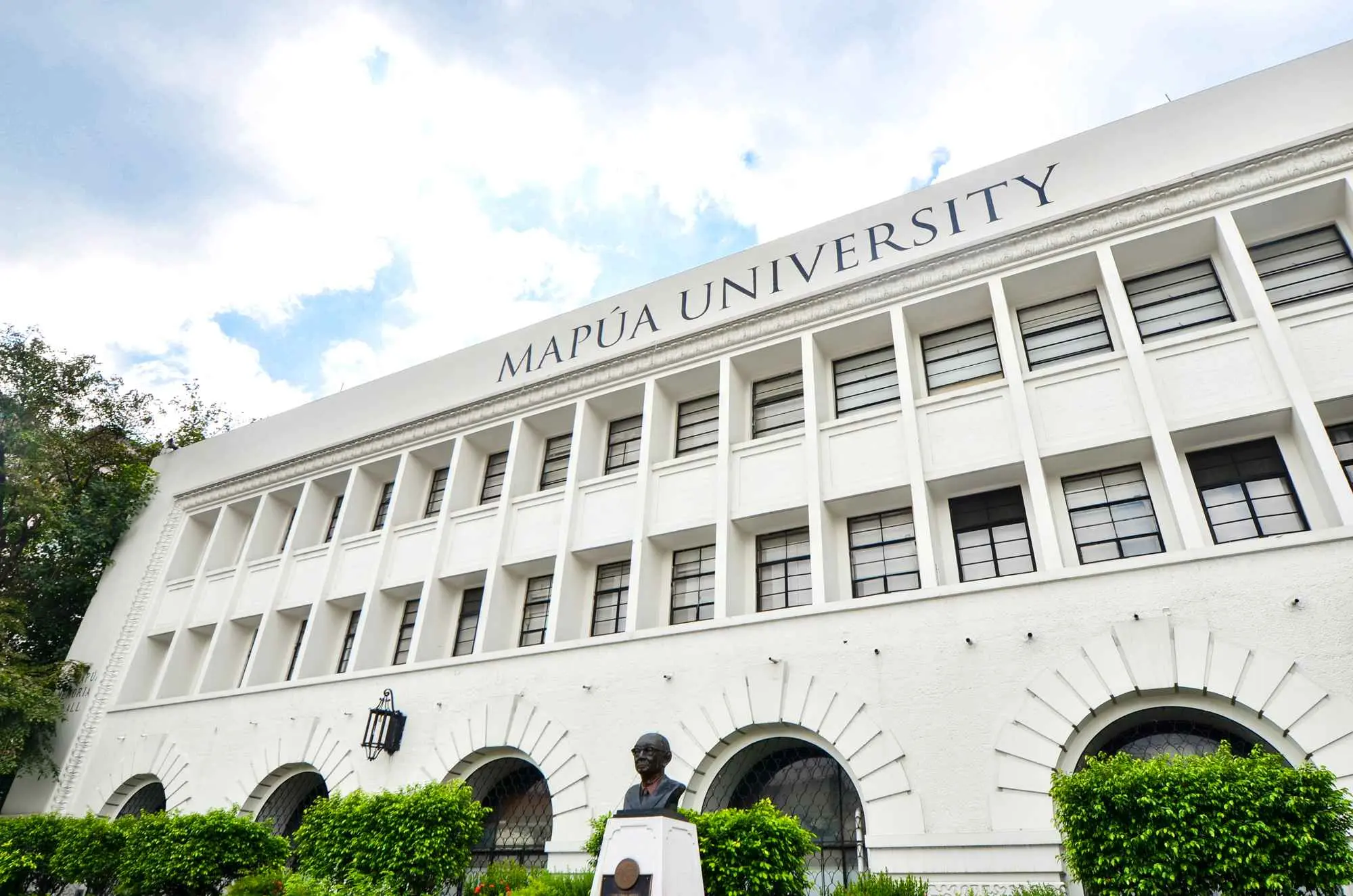 Mapúa University Facade