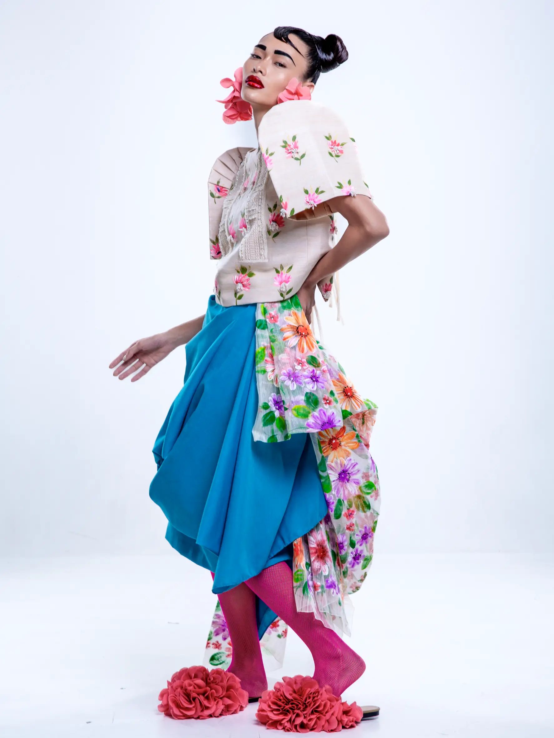 A model showing off the new collection by Jor-el Espina inspired by Patis Tesoro.