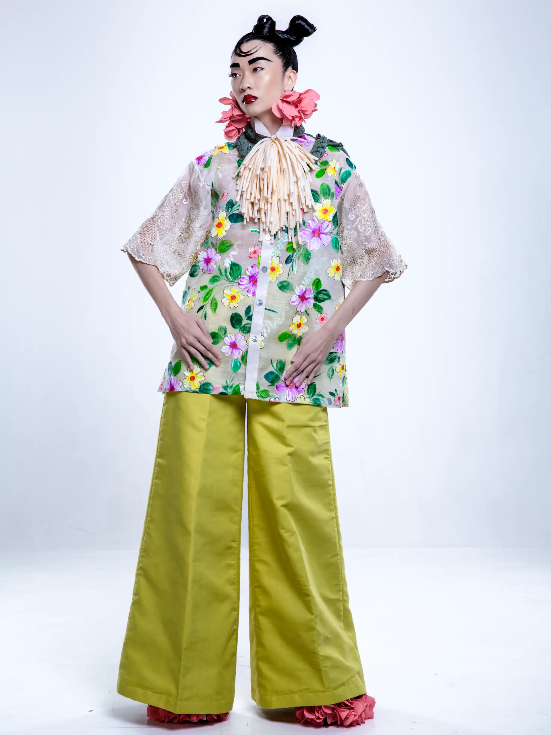 A model showing off the new collection by Jor-el Espina inspired by Patis Tesoro.