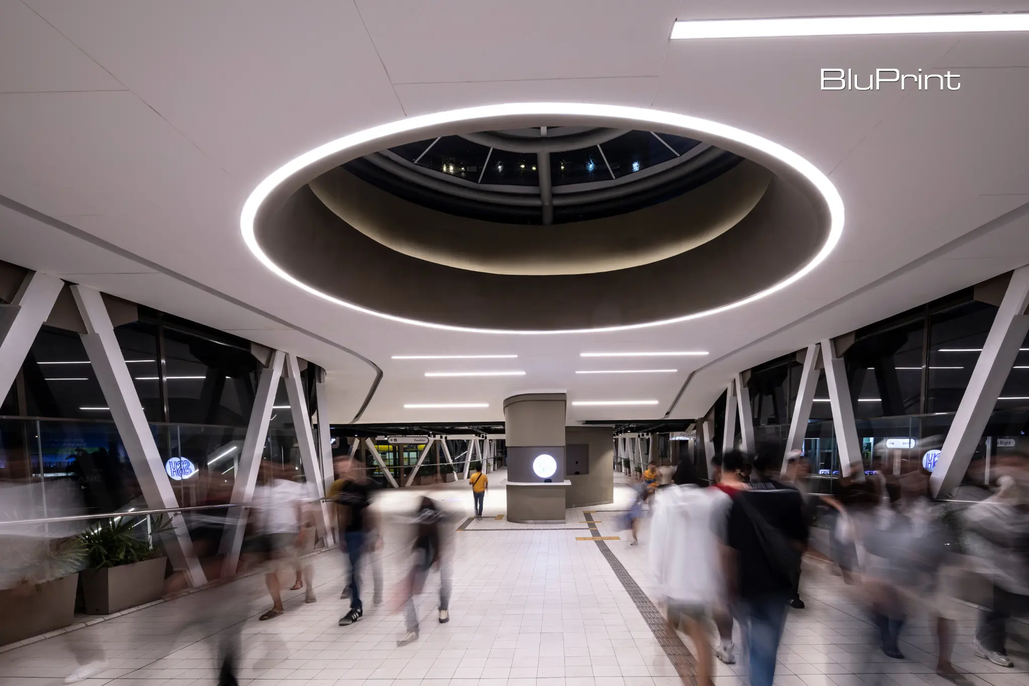 Stride Royal Pineda+.