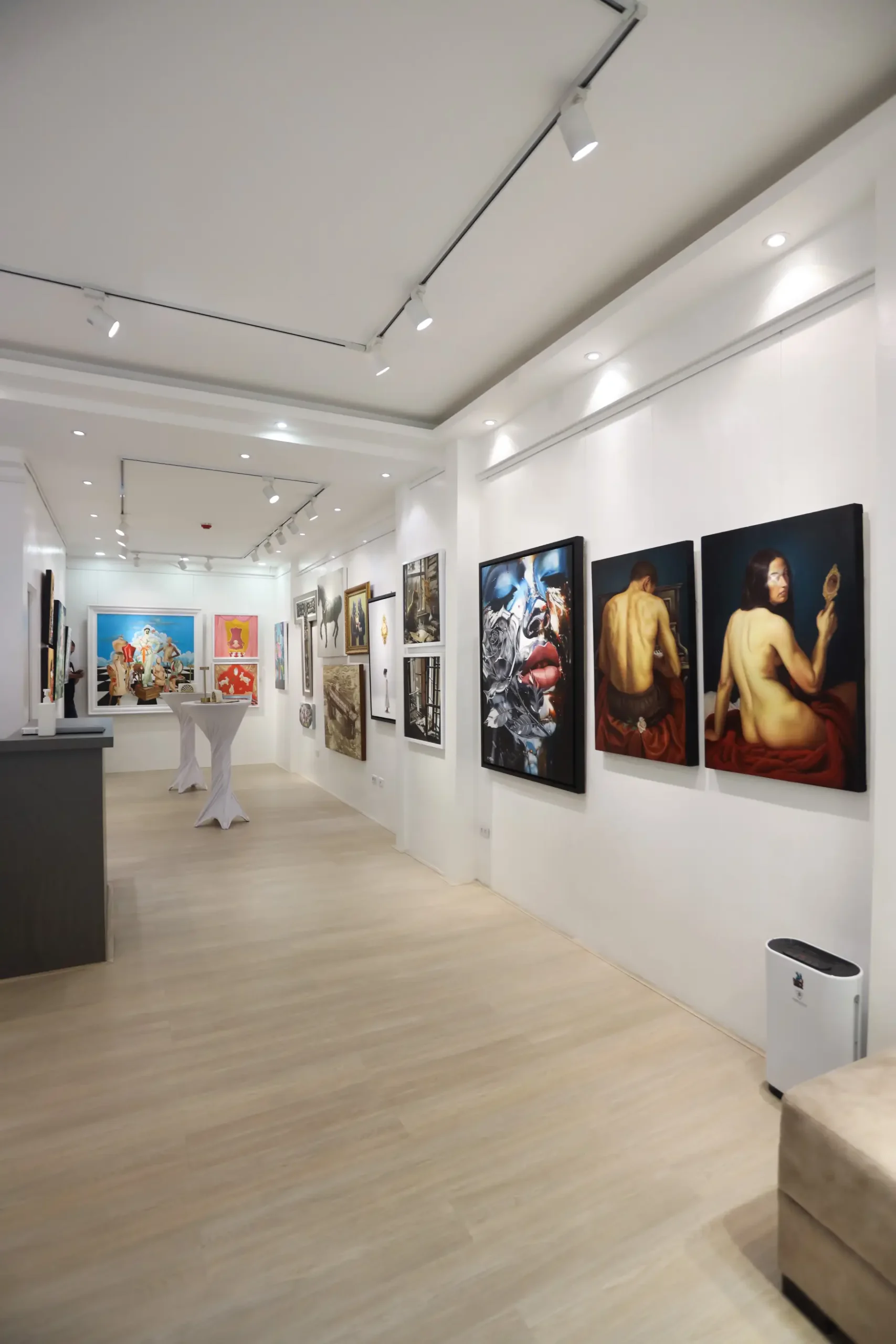 Artworks found in "CONTINUUM," the anniversary exhibit of M Galerie.