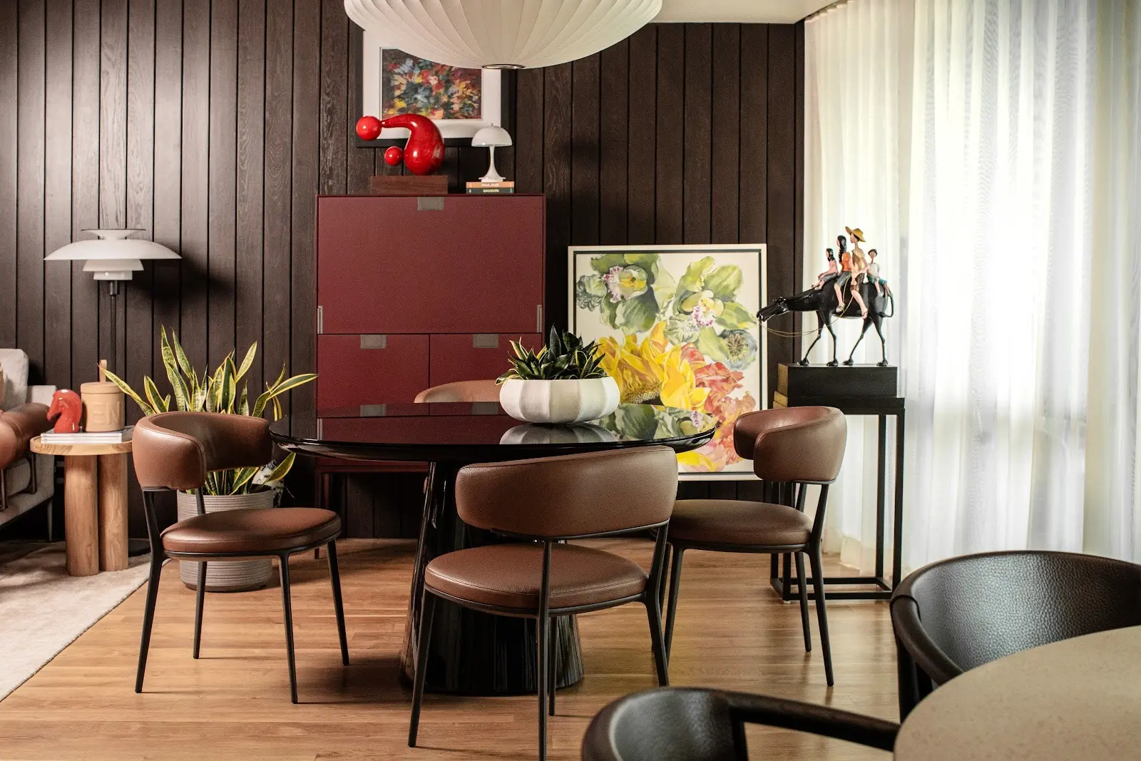 MAXALTO Caratos chairs and Alcor storage unit by Antonio Citterio.